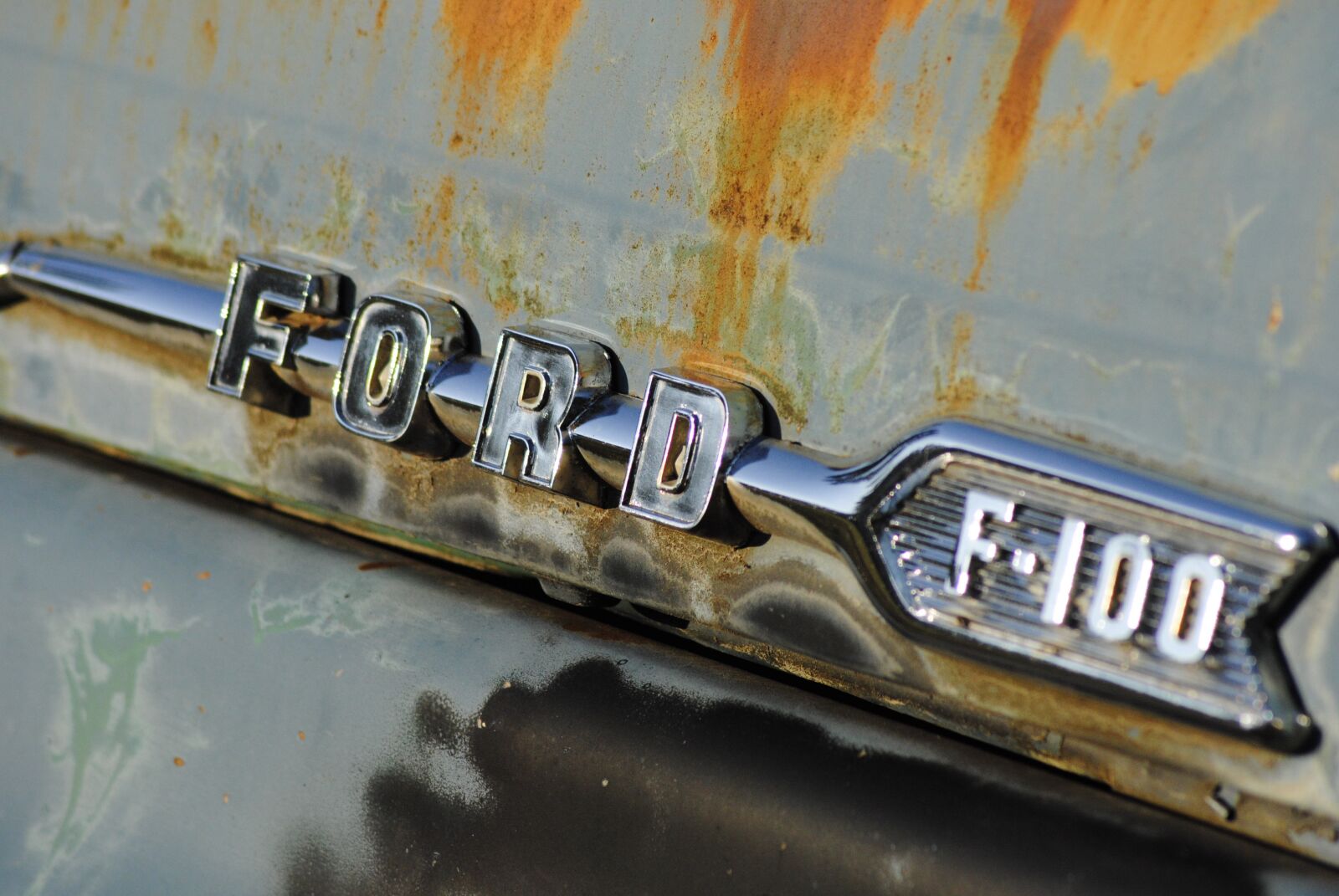 Nikon D3000 sample photo. Ford, truck, rust photography