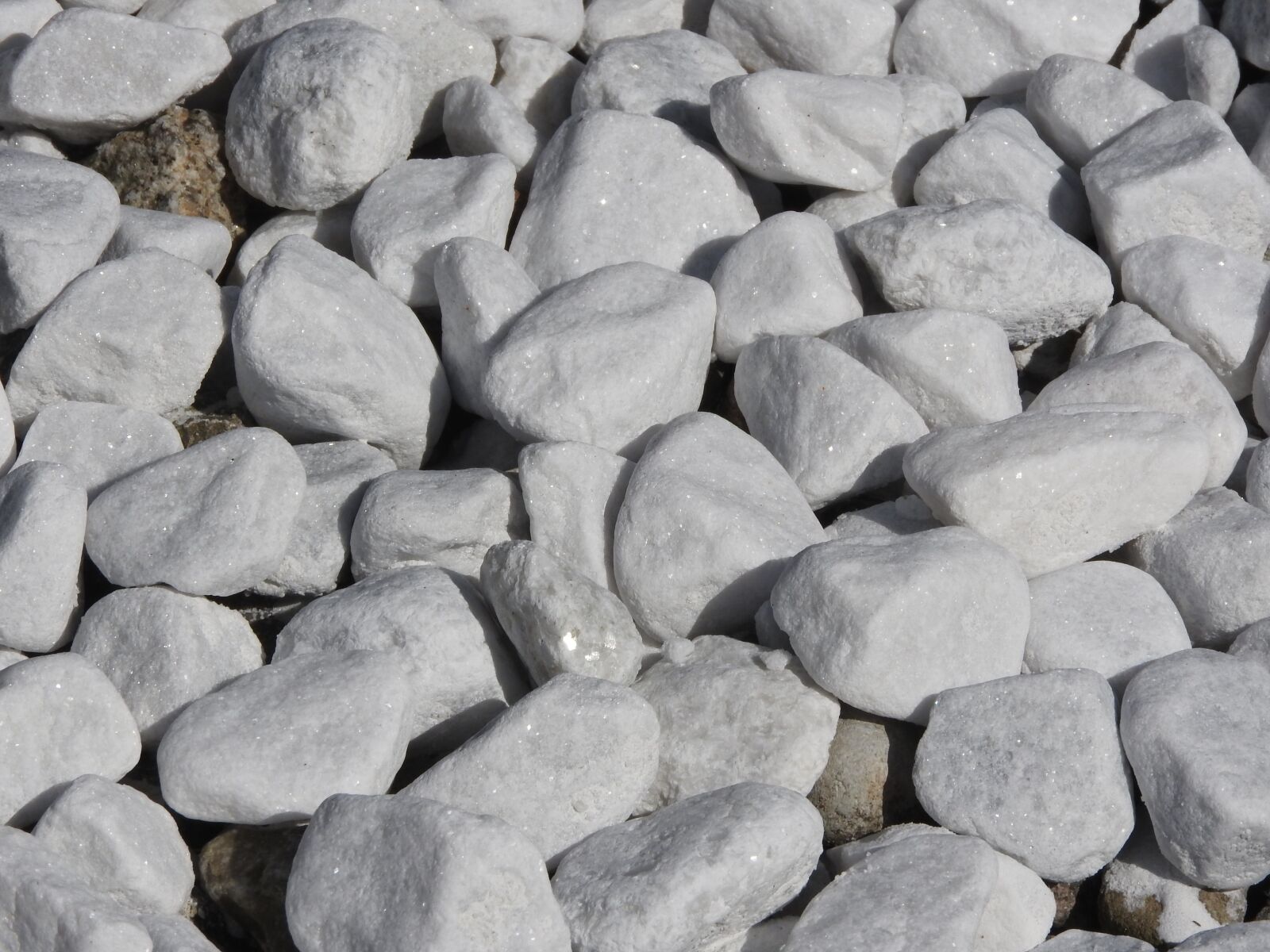 Nikon Coolpix P610 sample photo. Stones, nature, marble photography