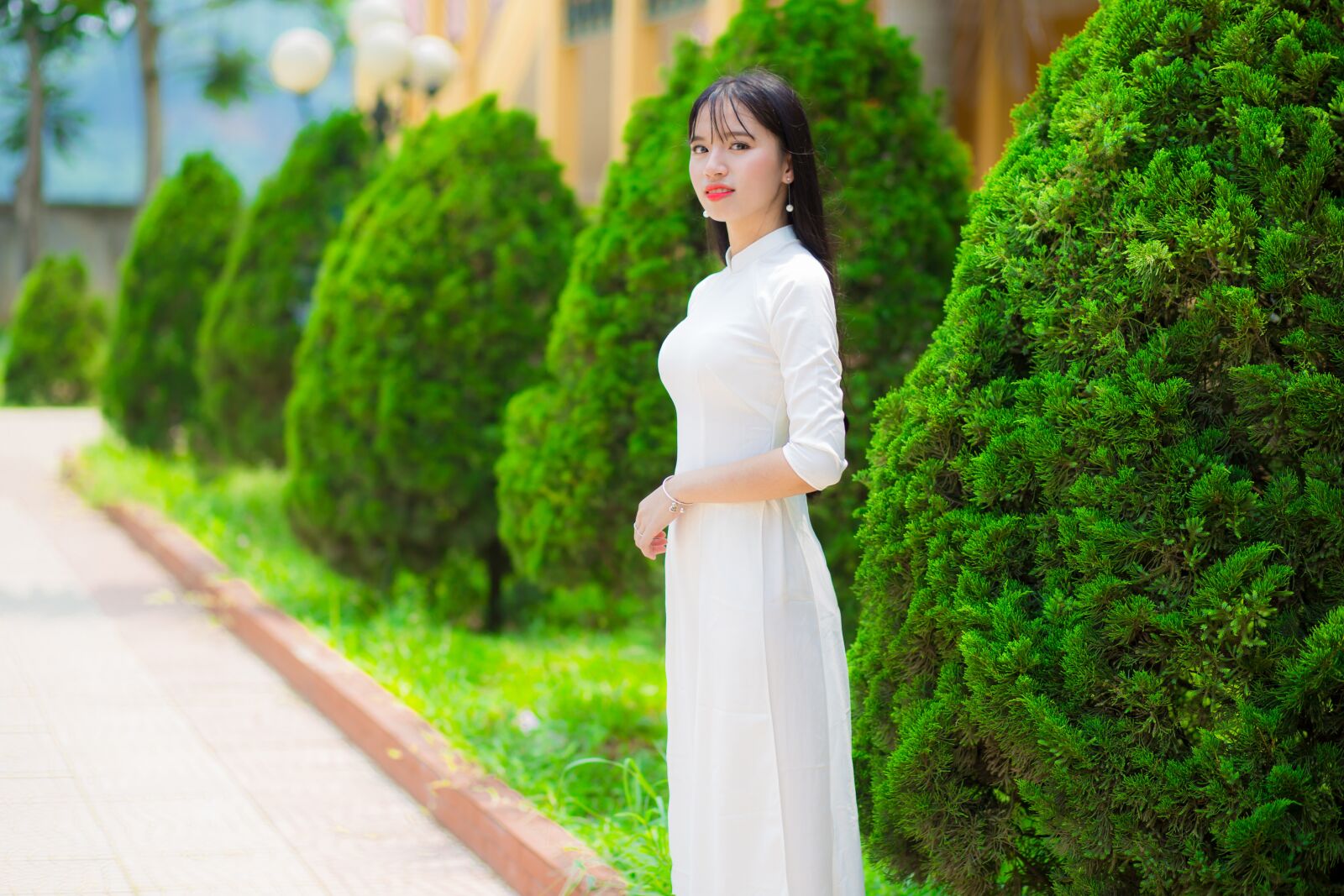 Canon EF 85mm F1.8 USM sample photo. School girl, student, long photography