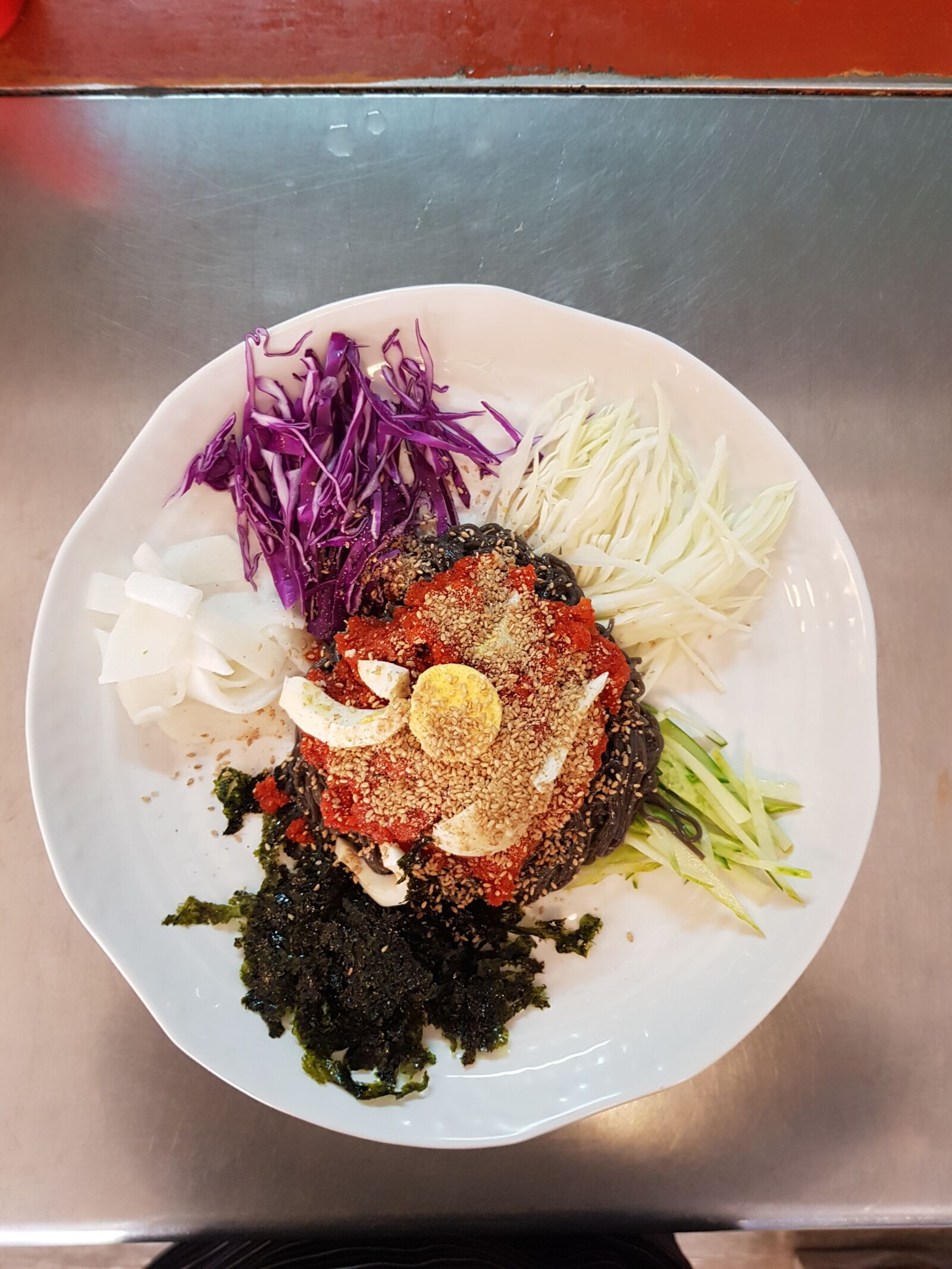 Samsung Galaxy S8 sample photo. Tray chinese, noodles, tray photography