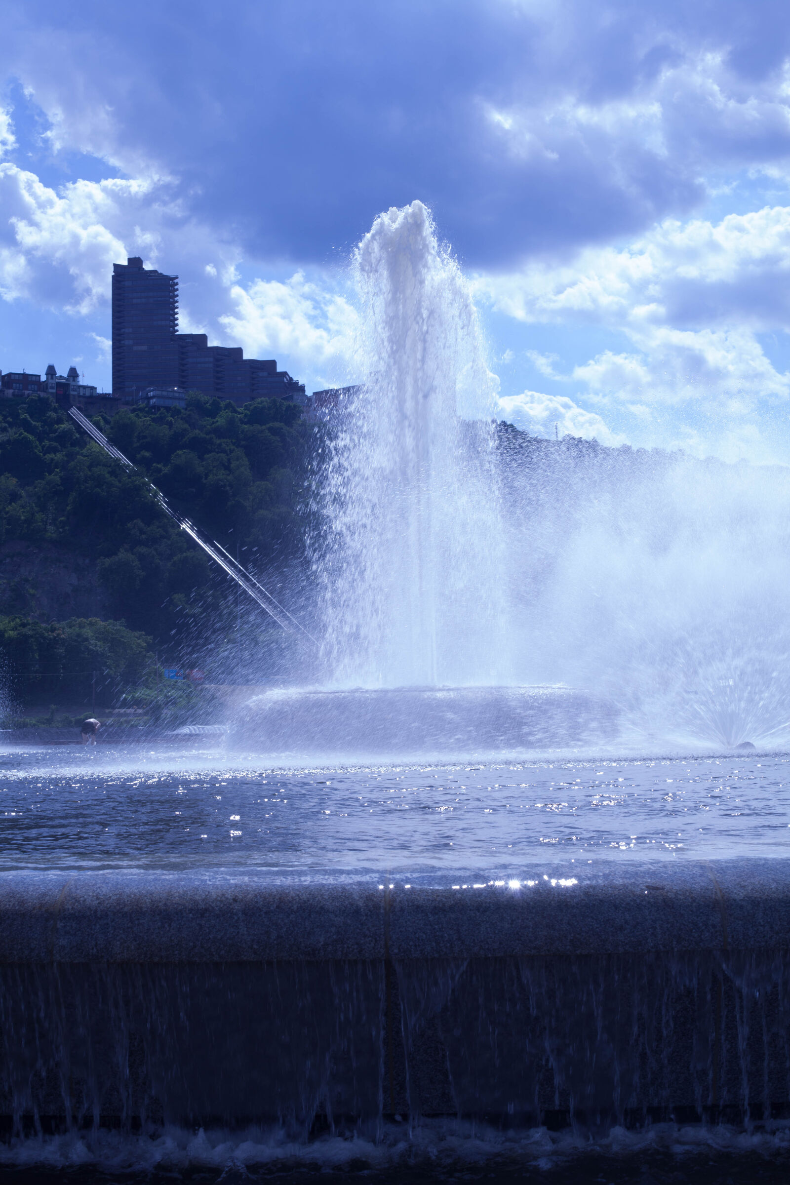 Canon EOS 5D Mark II sample photo. Fountain, nicolas, desarno, pittsburgh photography