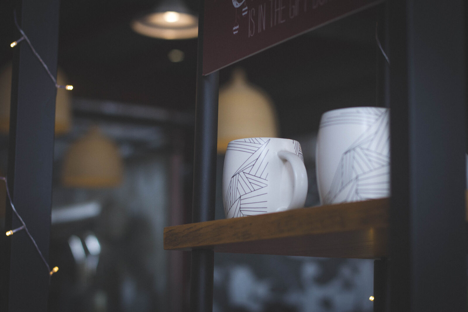 Canon EF 50mm F1.8 II sample photo. Art, business, coffee, cups photography