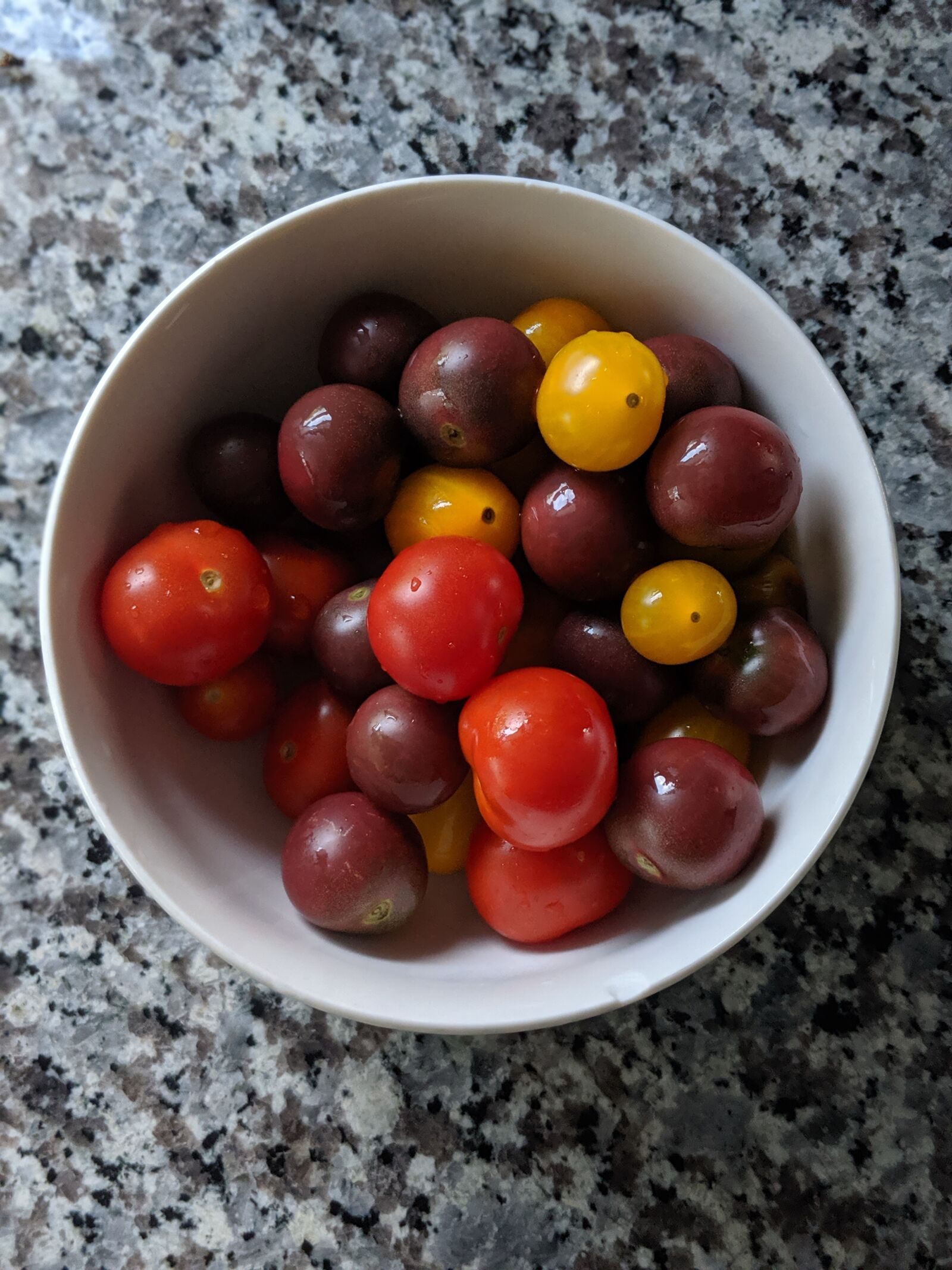 Google Pixel 2 sample photo. Heirloom, tomato, organic photography