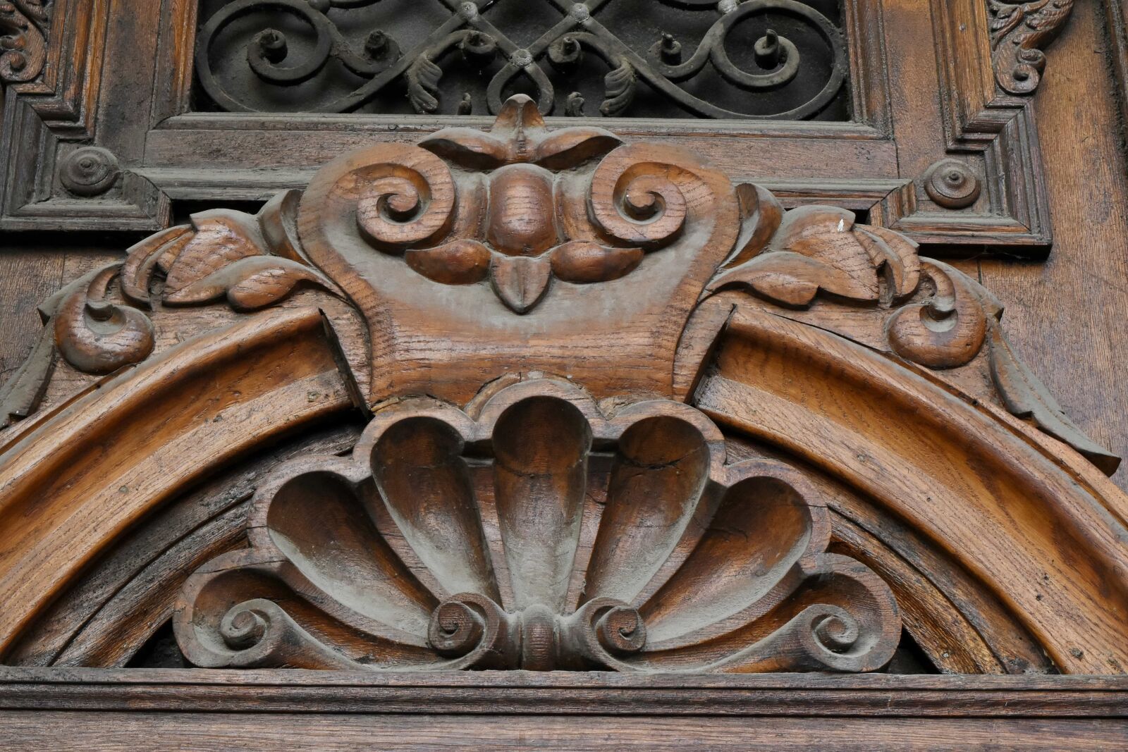 Nikon D5500 sample photo. Carving, sculpture, art, old photography