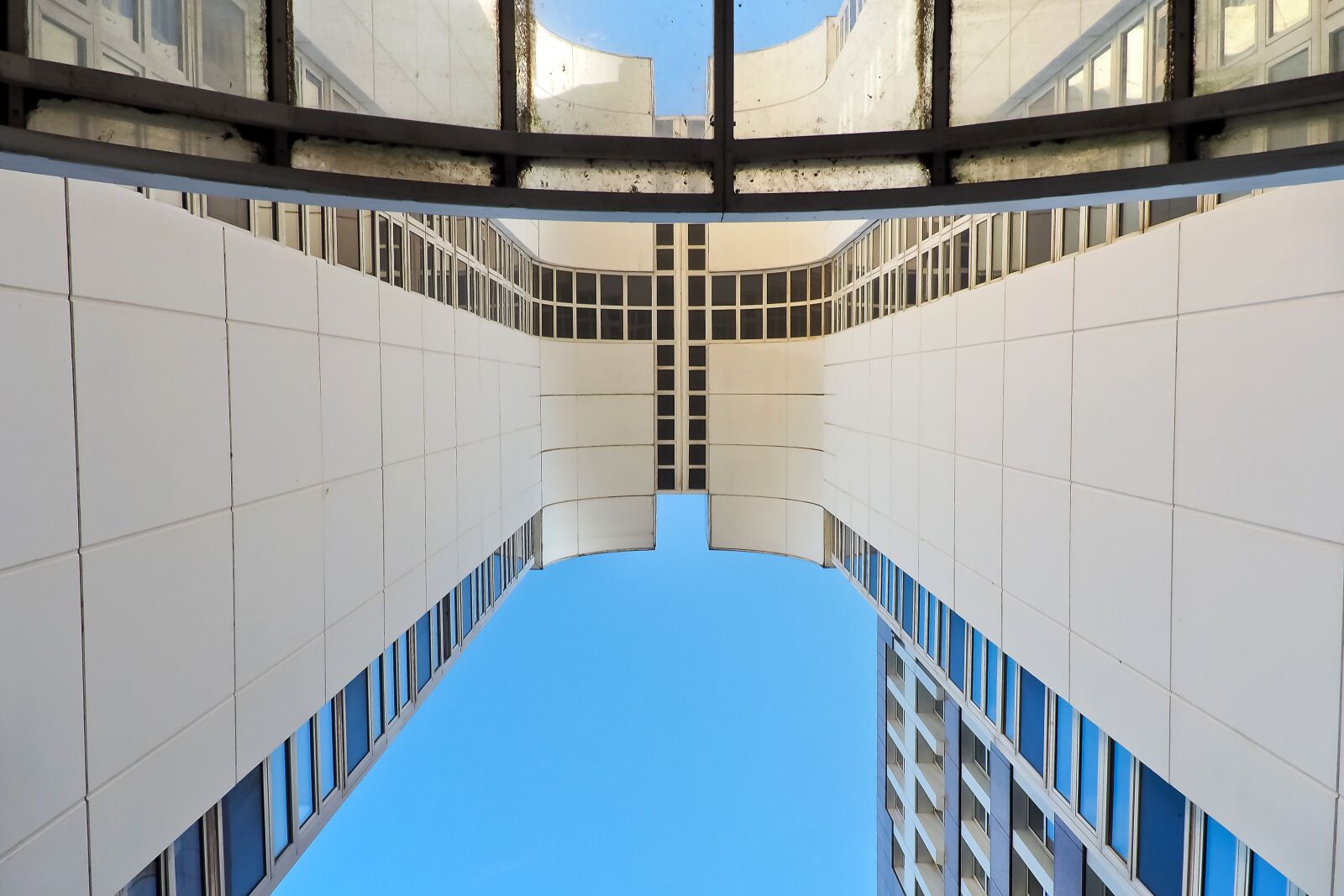 Olympus OM-D E-M10 sample photo. Architecture, office building, building photography