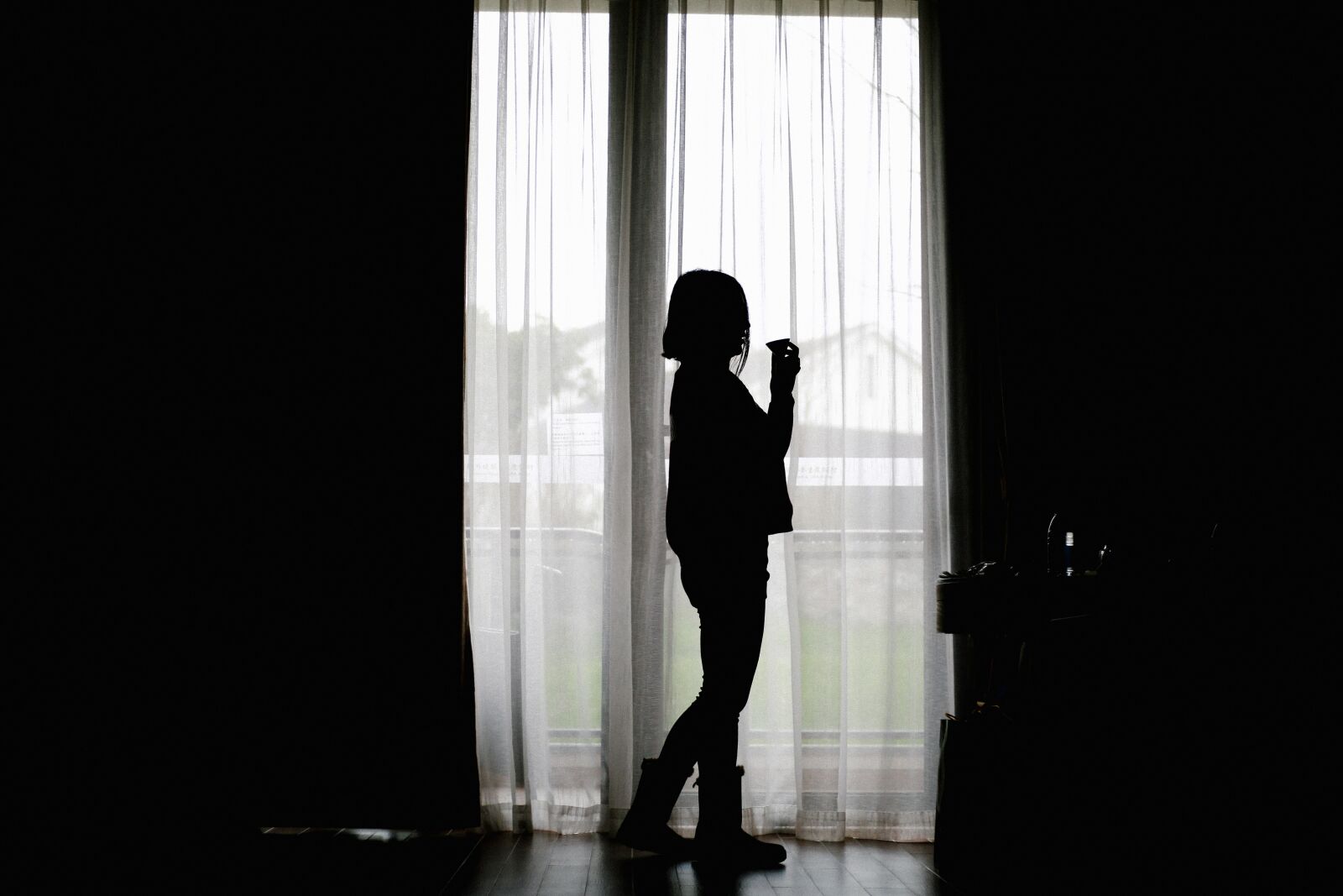 Canon EOS 5D Mark III sample photo. Thinking, lonely, woman photography
