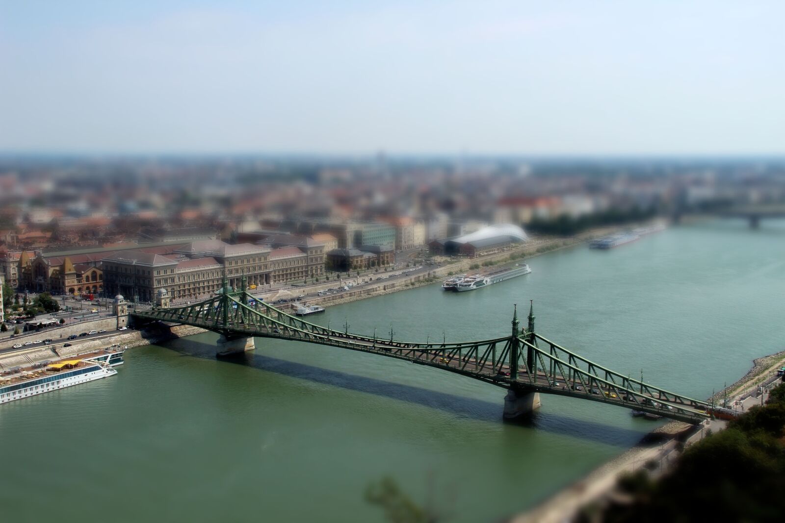 Canon EOS 600D (Rebel EOS T3i / EOS Kiss X5) sample photo. Hungary, budapest, danube photography