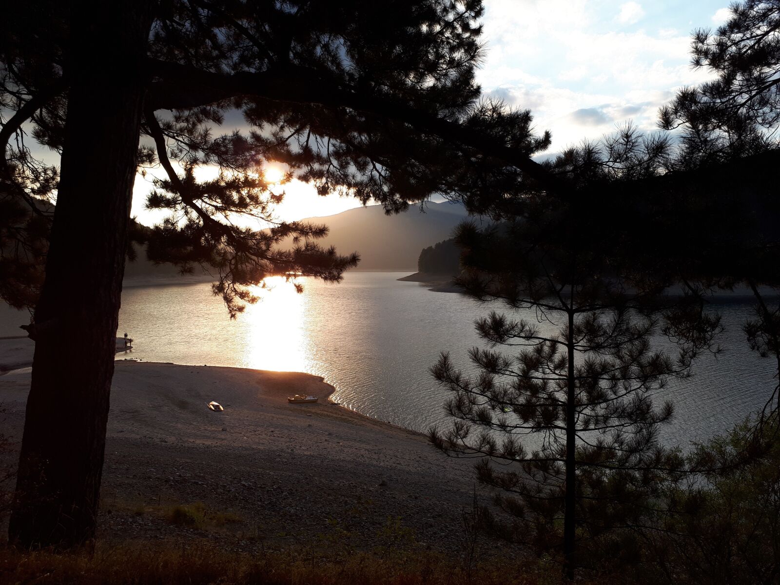 Samsung Galaxy A5(2017) sample photo. Lake, lago ampollino, sila photography