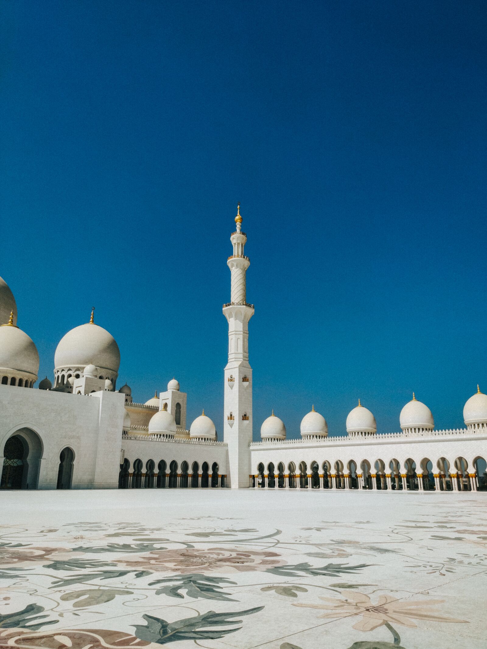 Xiaomi Redmi K20 sample photo. Dubai, minaret, islam photography