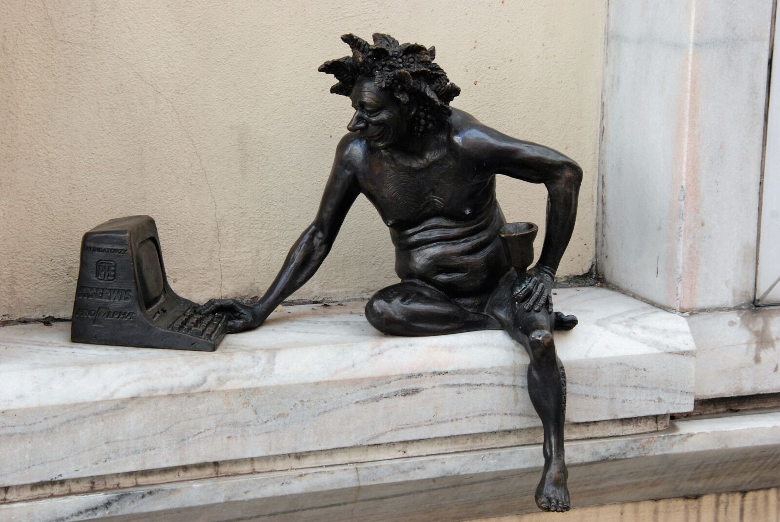 Nikon D80 sample photo. Bacchus, image, brass photography