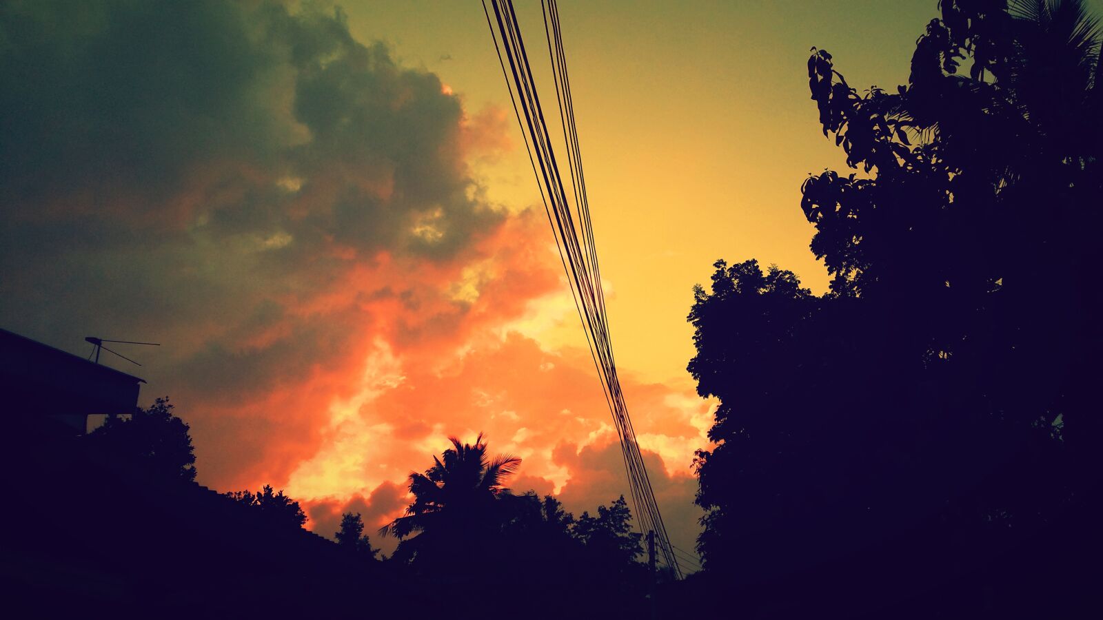 Samsung Galaxy S4 sample photo. Sunset, evening, clouds photography
