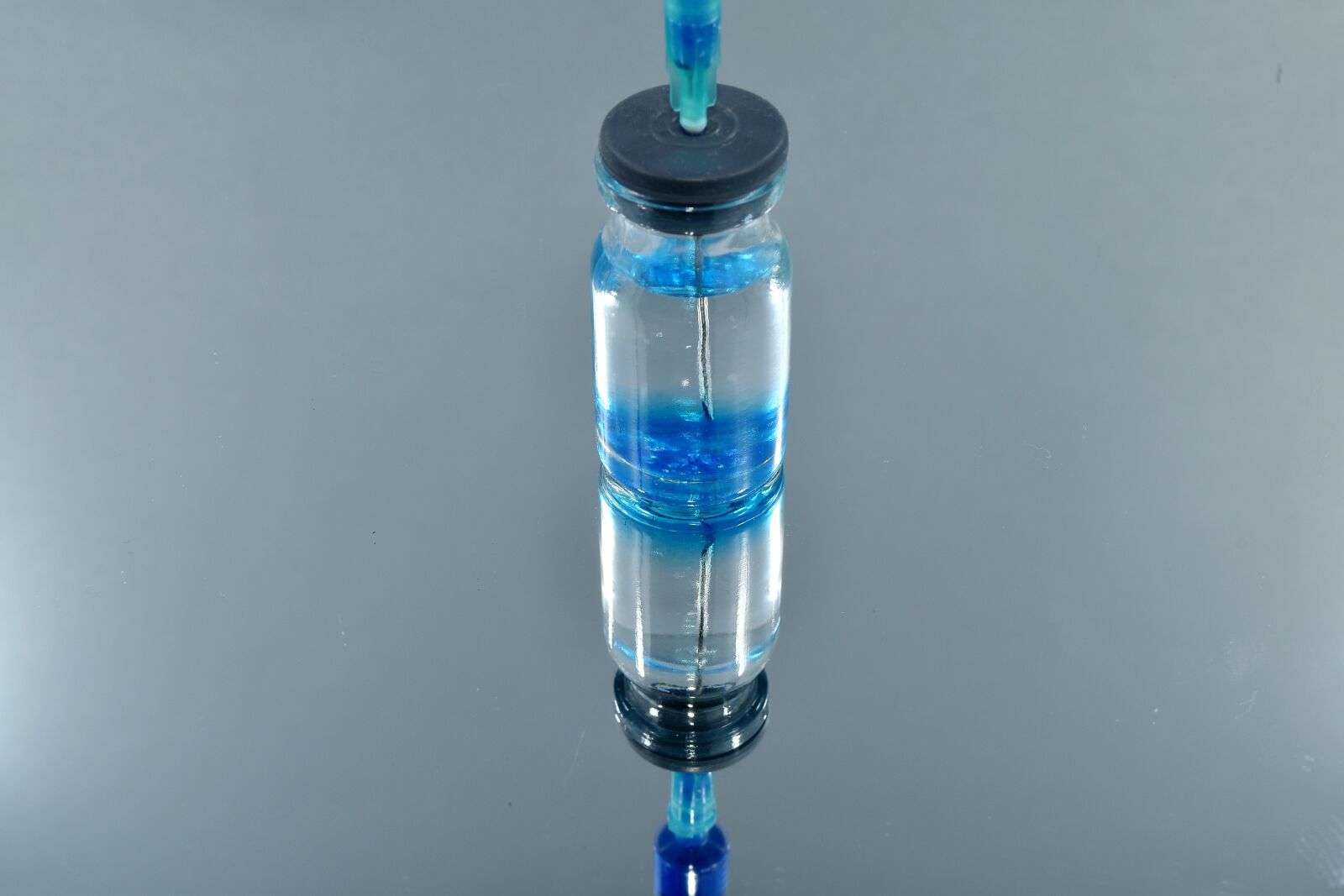 Nikon D5500 sample photo. Blue, chemicals, close-up, injection photography
