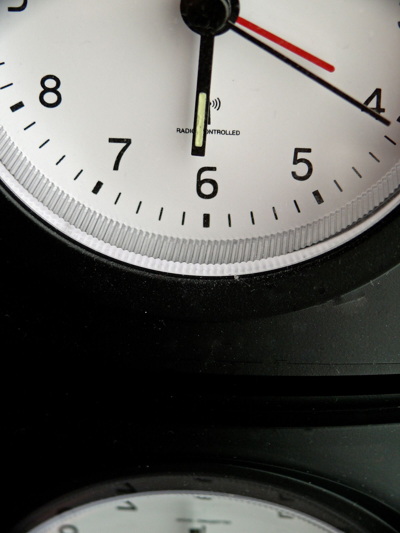 Leica V-LUX 1 sample photo. Time, pointer, clock photography