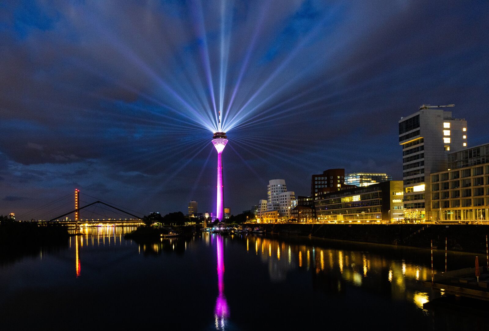 Canon EOS RP sample photo. D sseldorf, rhine tower photography