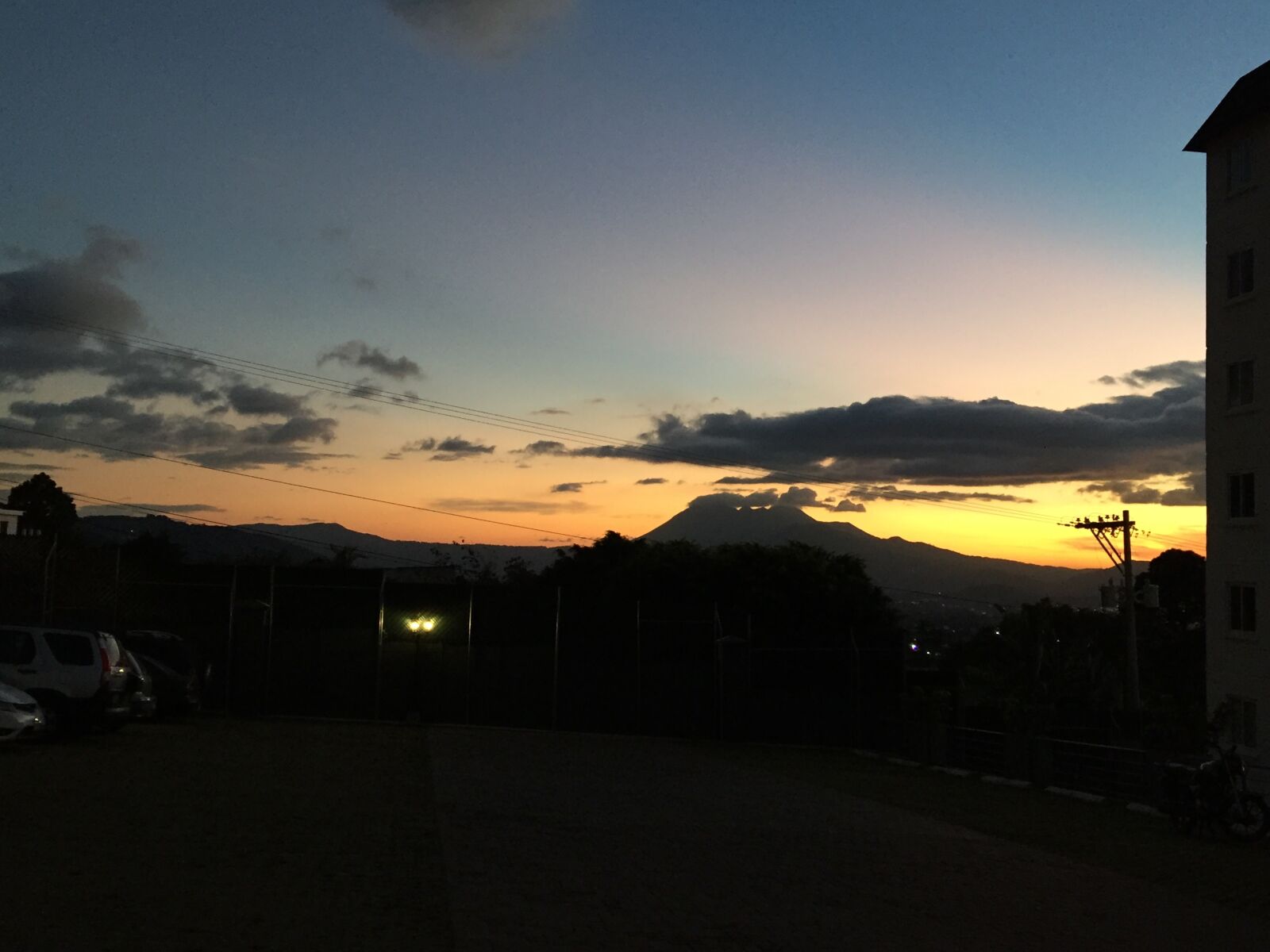 iPhone 6 back camera 4.15mm f/2.2 sample photo. Sunset, sky, dawn photography