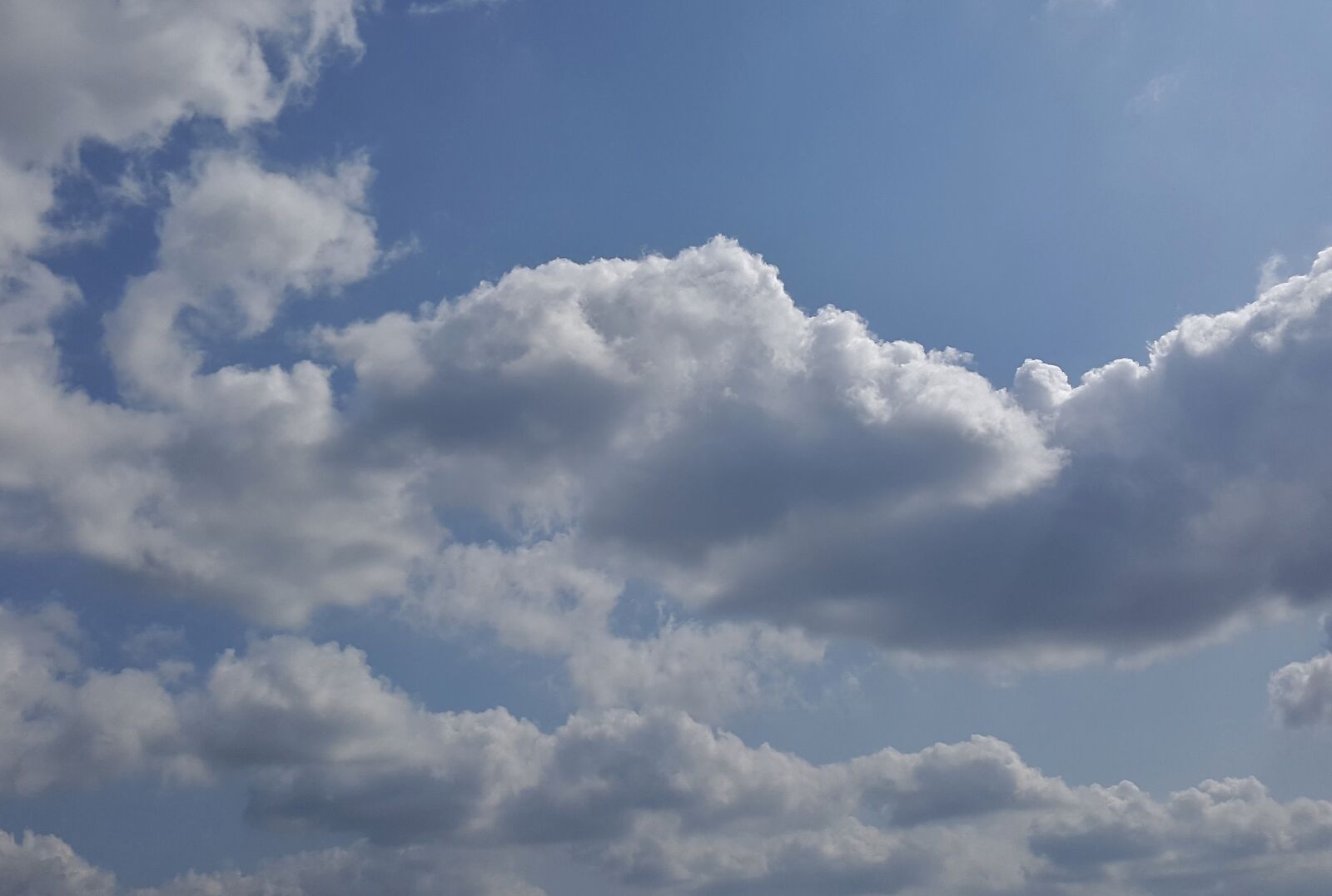 Samsung Galaxy Note5 sample photo. Clouds, sky, cumulus photography