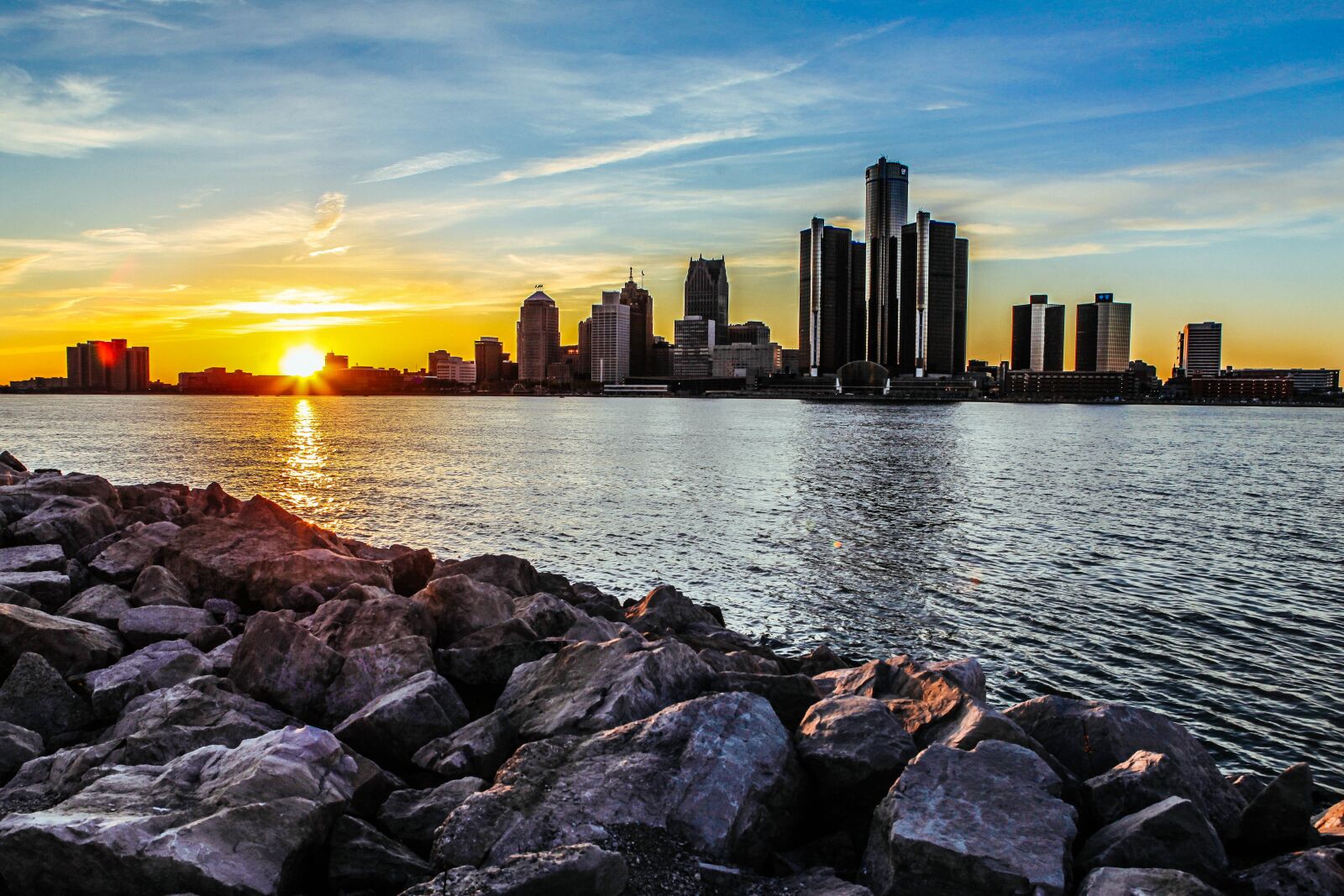 Canon EOS 5D Mark II sample photo. Sunset, riverside, rock photography