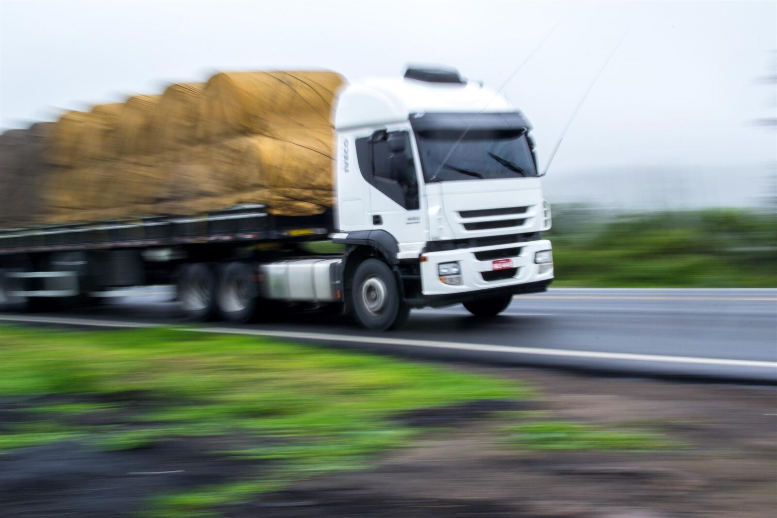 Nikon D3100 sample photo. 35mm, highway, nikon, truck photography