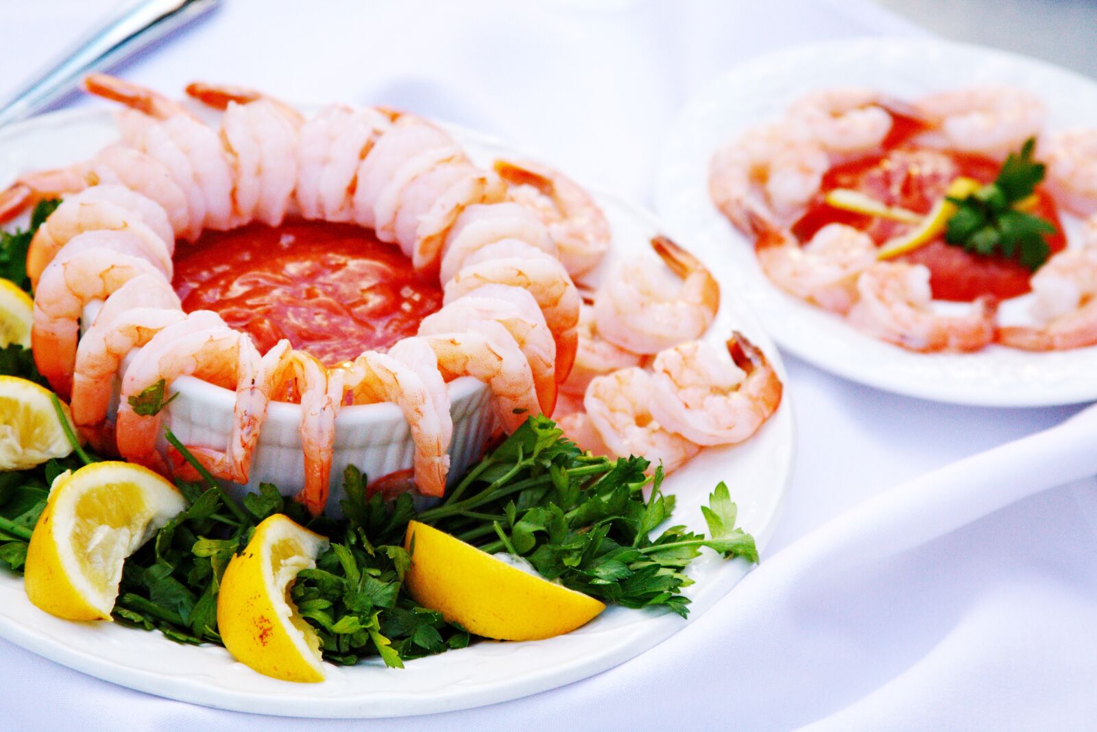 Canon EOS 50D sample photo. Shrimp cocktail, food presentation photography