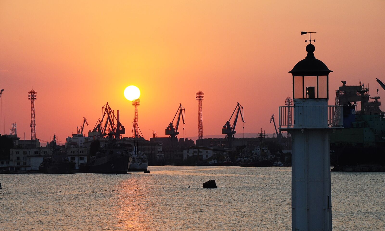 Nikon D90 sample photo. Sunrise, varna, sky photography