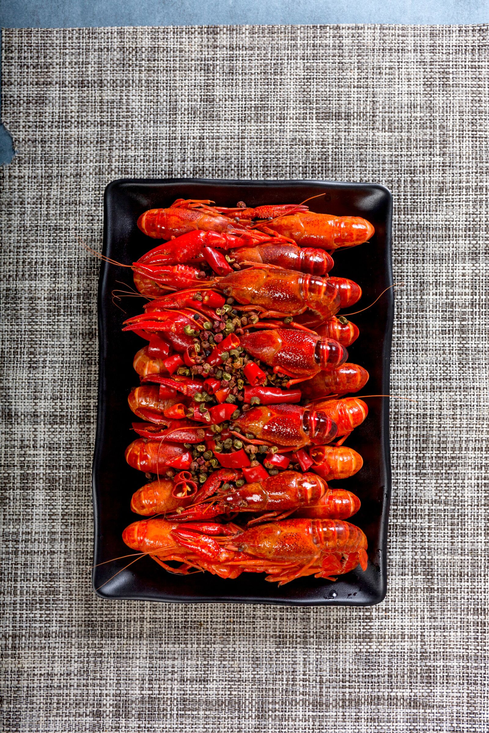 Canon EF 24-70mm F4L IS USM sample photo. Food, spicy crayfish, cooking photography