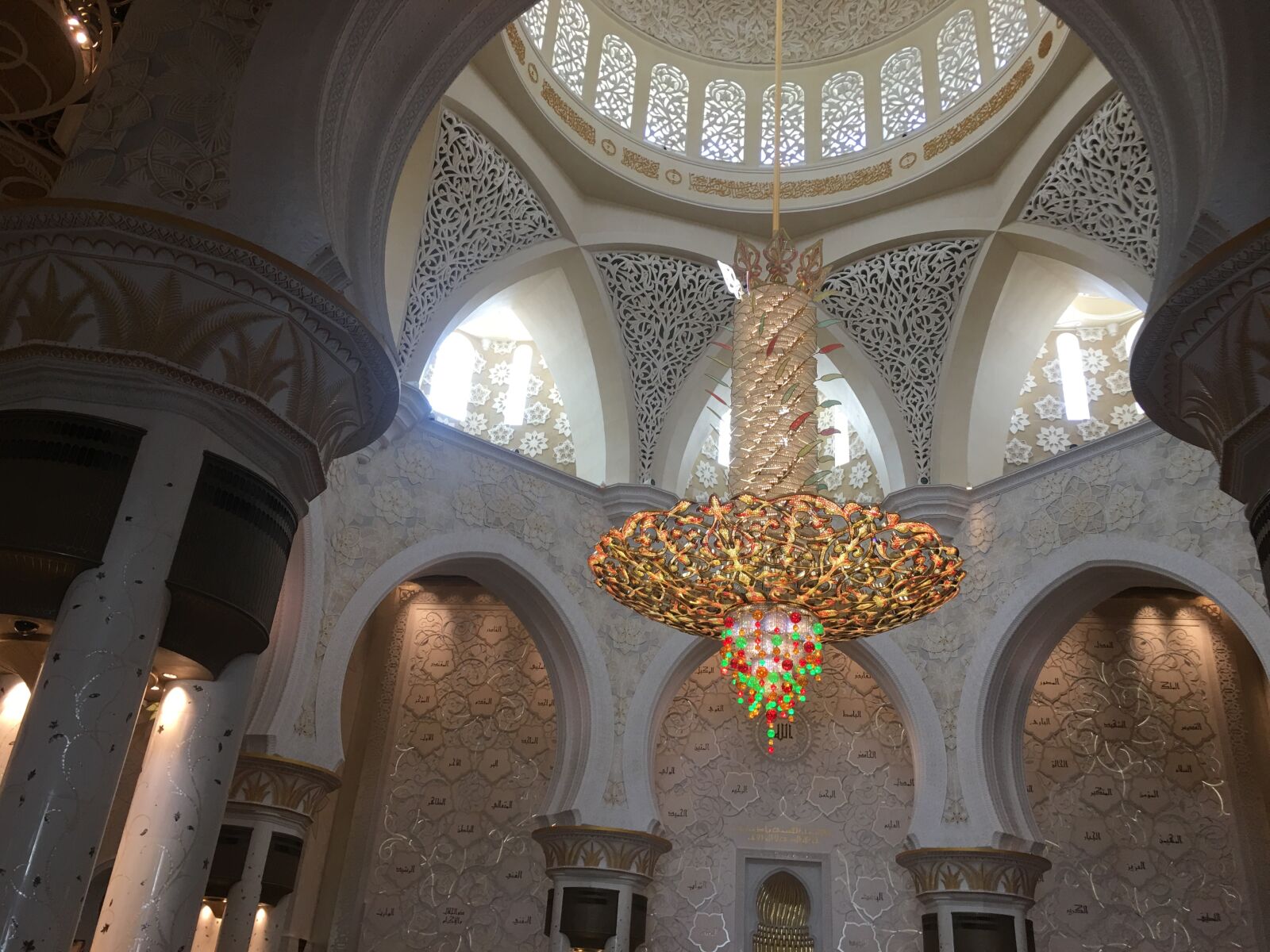 iPhone 6s Plus back camera 4.15mm f/2.2 sample photo. Chandelier, islamic, temple photography