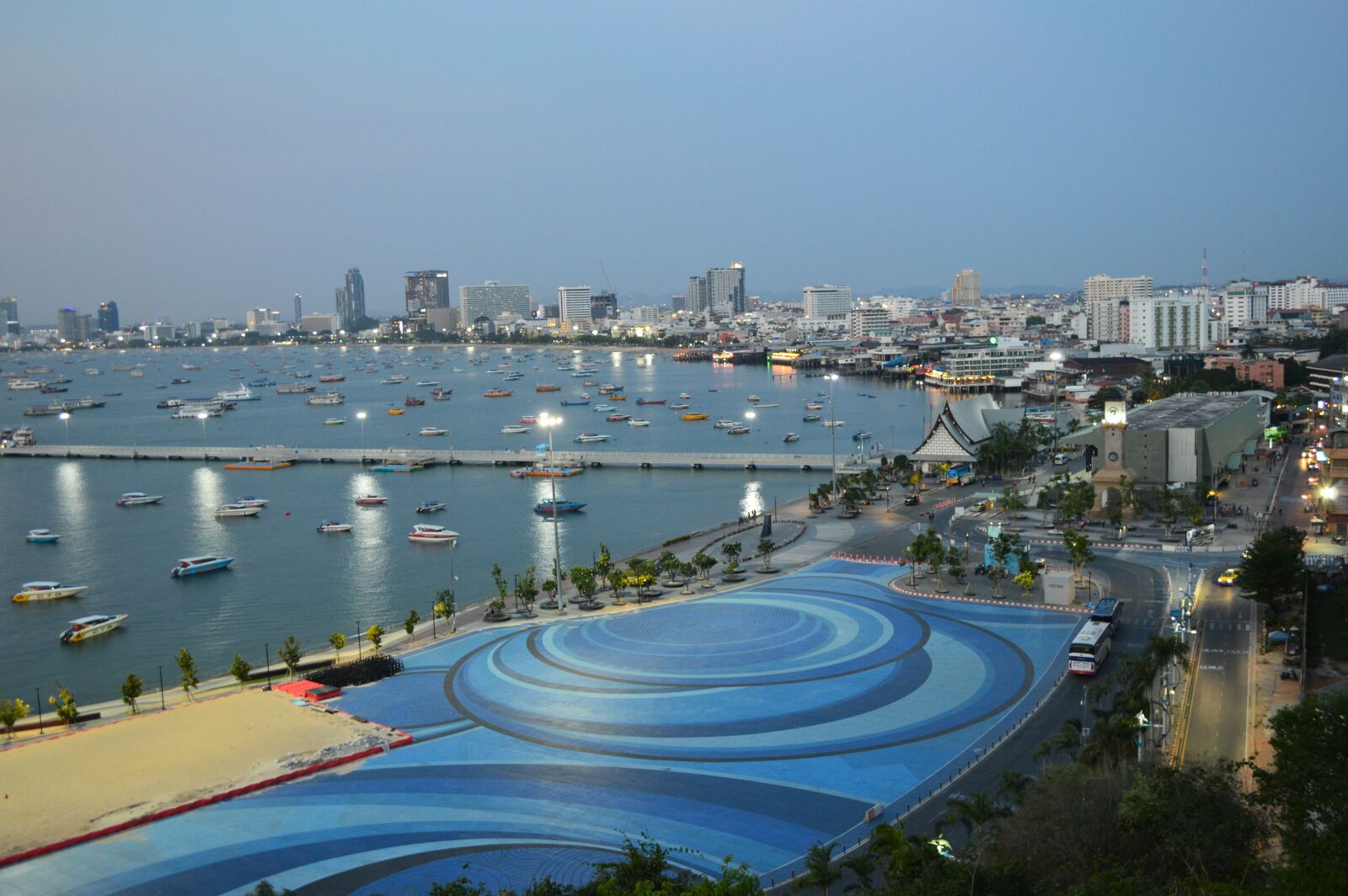 Nikon D3200 sample photo. Pattaya, bay, pier photography