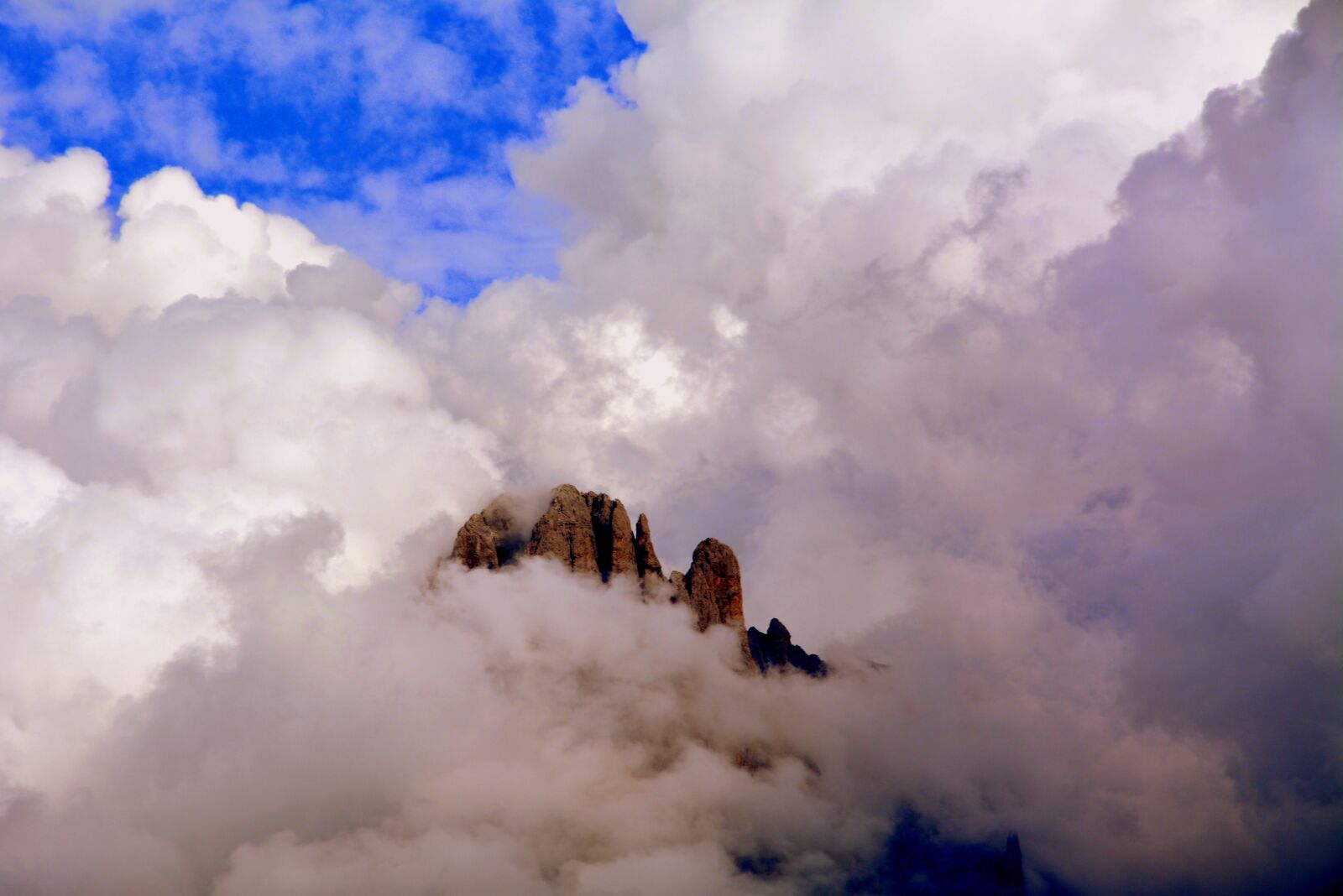 Nikon D7100 sample photo. Top, clouds, dolomites photography