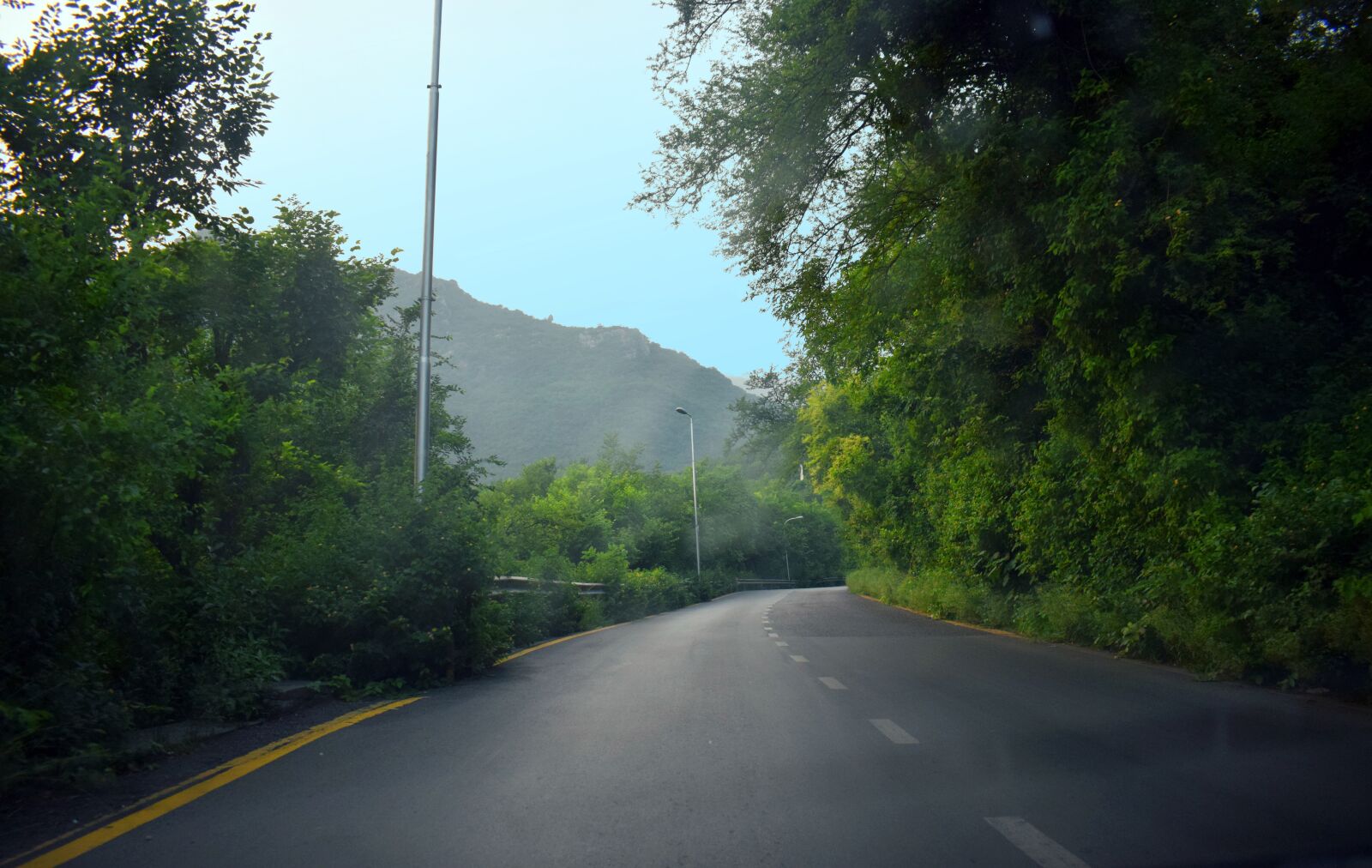 Nikon D5300 sample photo. Road, scenery, travel photography