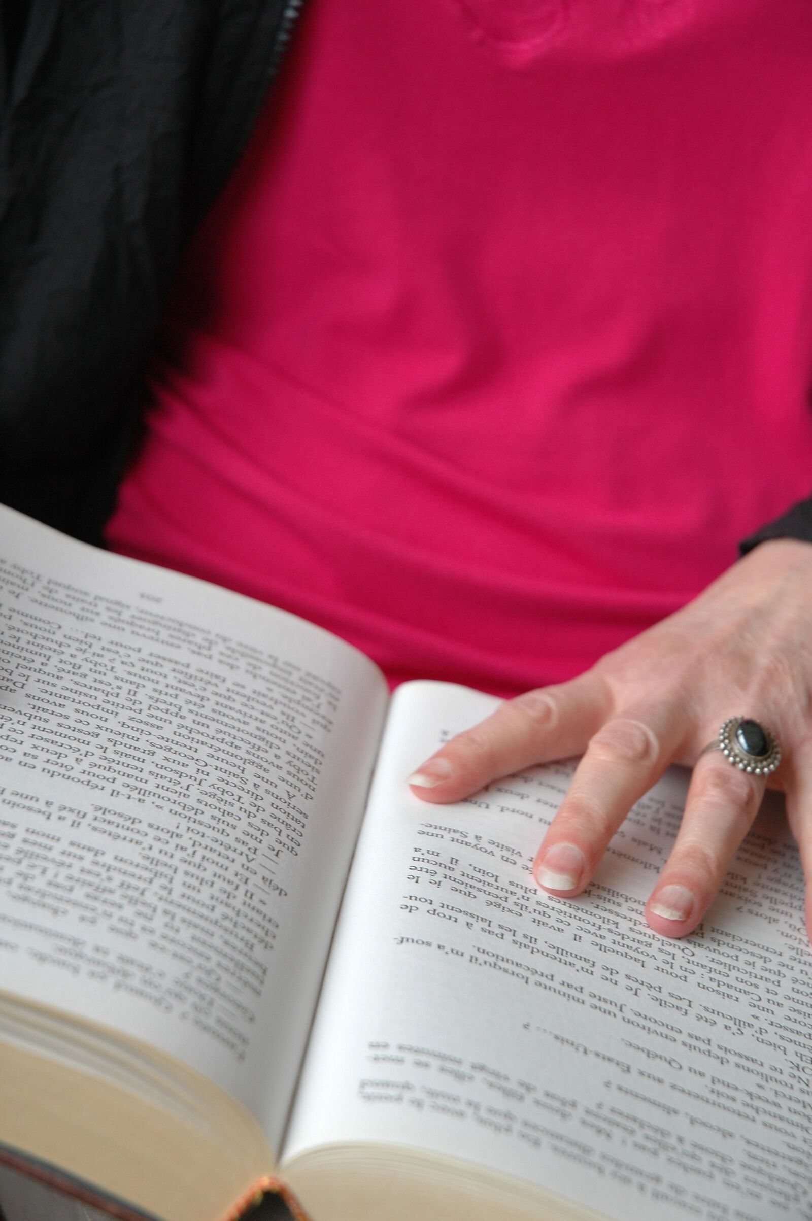 Nikon D70 sample photo. Books, reading, book photography
