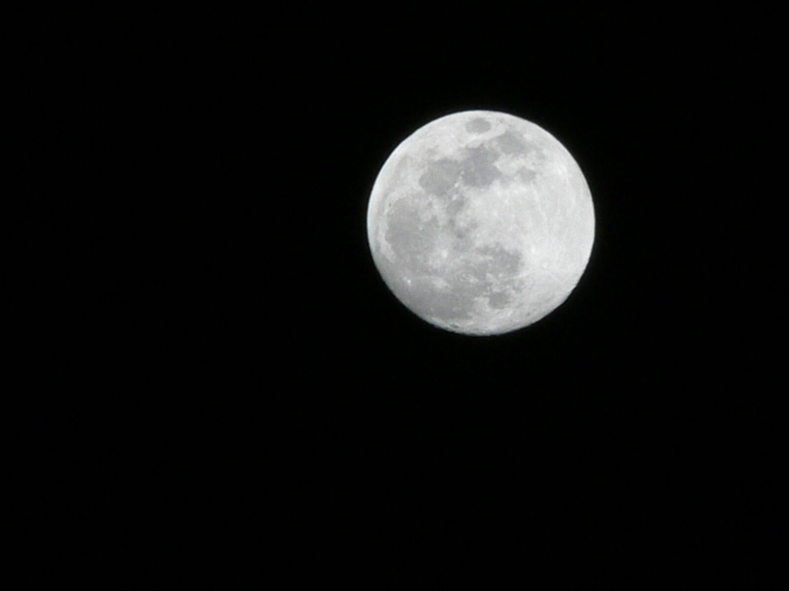 Panasonic DMC-FZ5 sample photo. Moon, night, sky photography