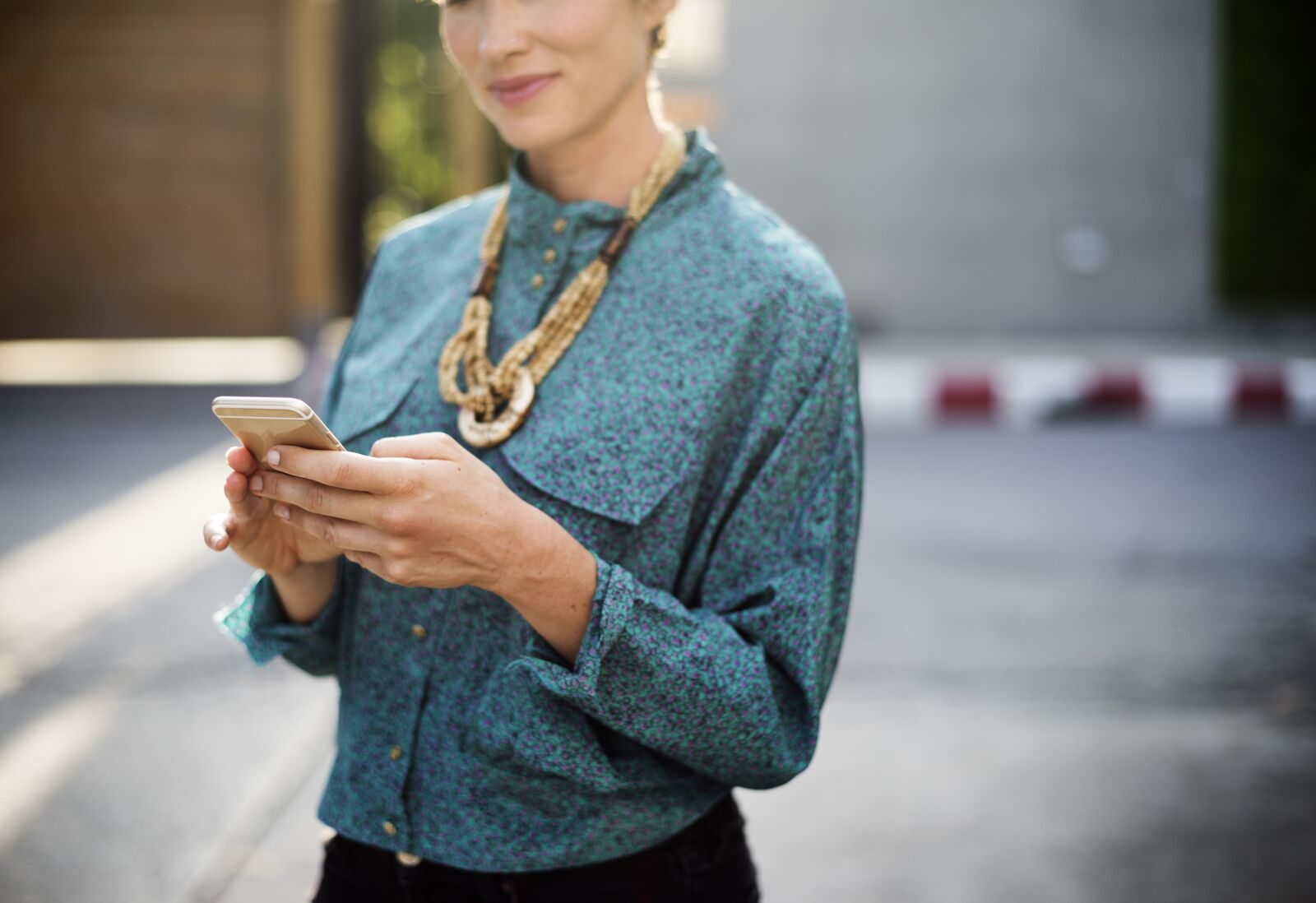 Nikon D810 sample photo. Businesswoman, connection, interaction photography