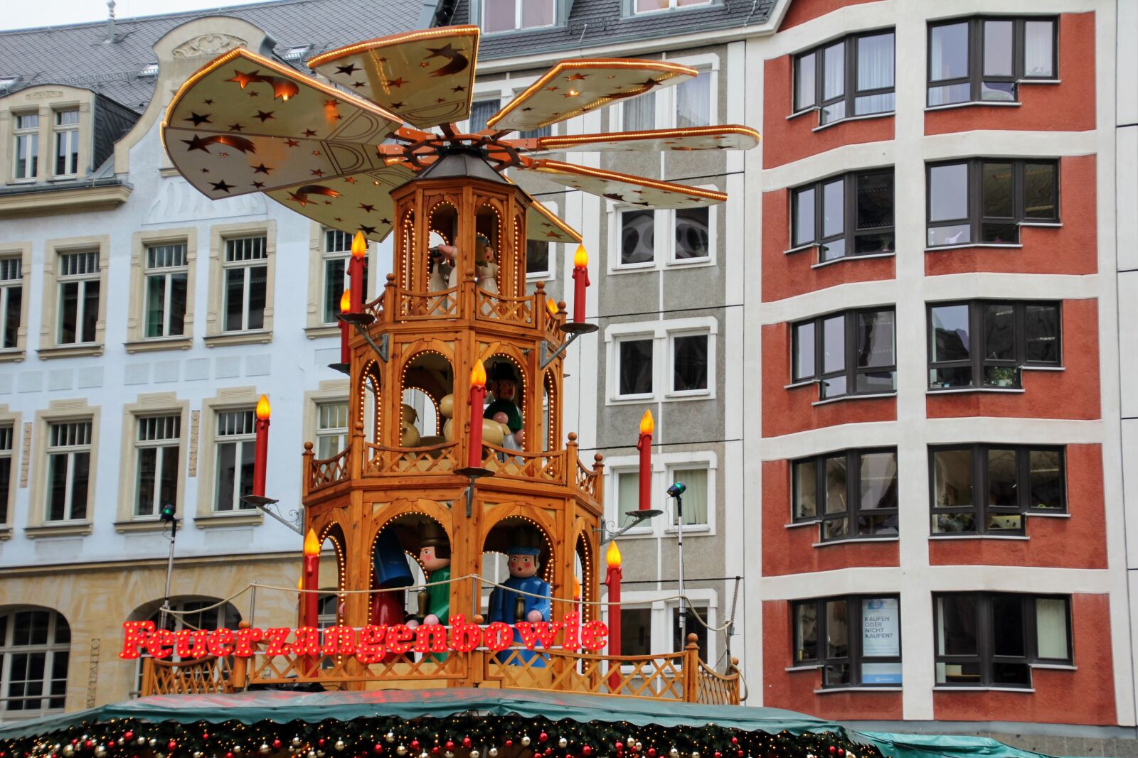 Canon EOS 60D sample photo. Leipzig, christmas market, pyramid photography