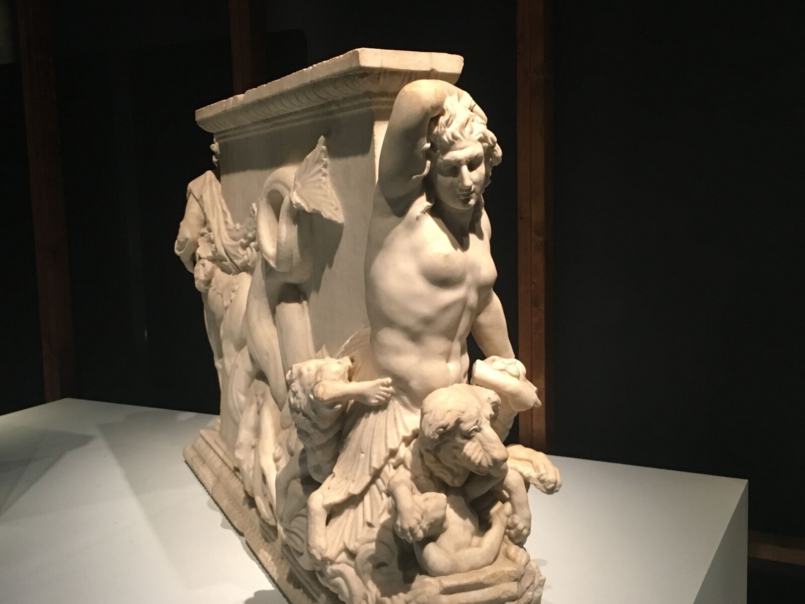 iPhone 6s Plus back camera 4.15mm f/2.2 sample photo. Marble, museum, carving photography