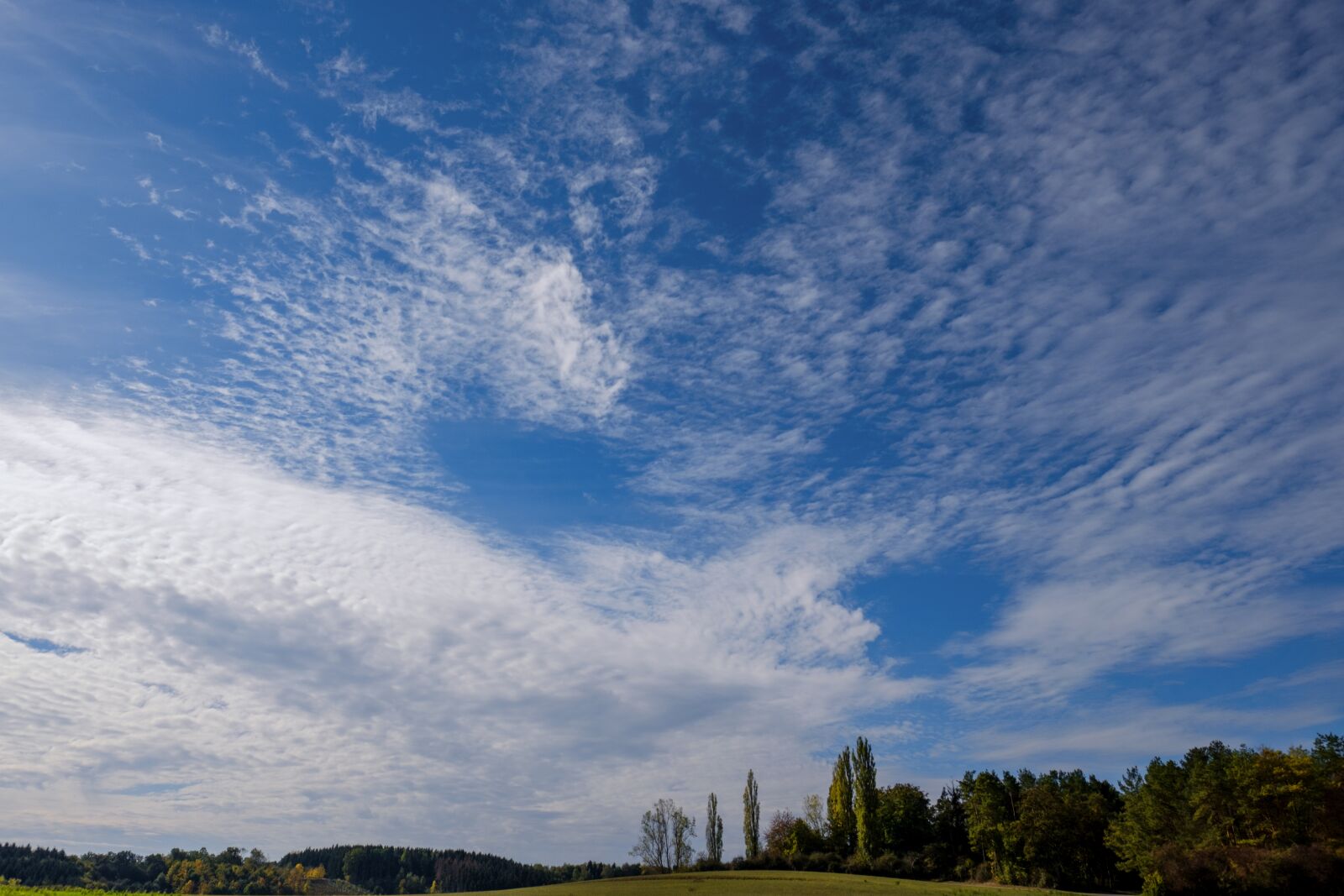 Fujifilm X-T2 + Fujifilm XF 16mm F1.4 R WR sample photo. Sky, clouds, landscape photography
