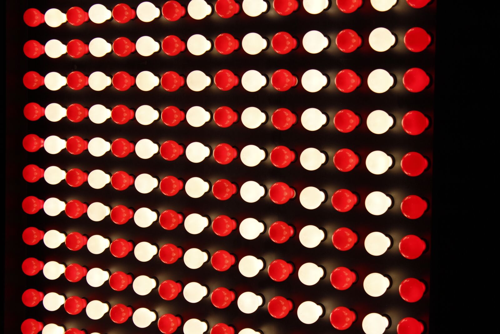 Canon EOS 650D (EOS Rebel T4i / EOS Kiss X6i) sample photo. Light bulbs, american dream photography