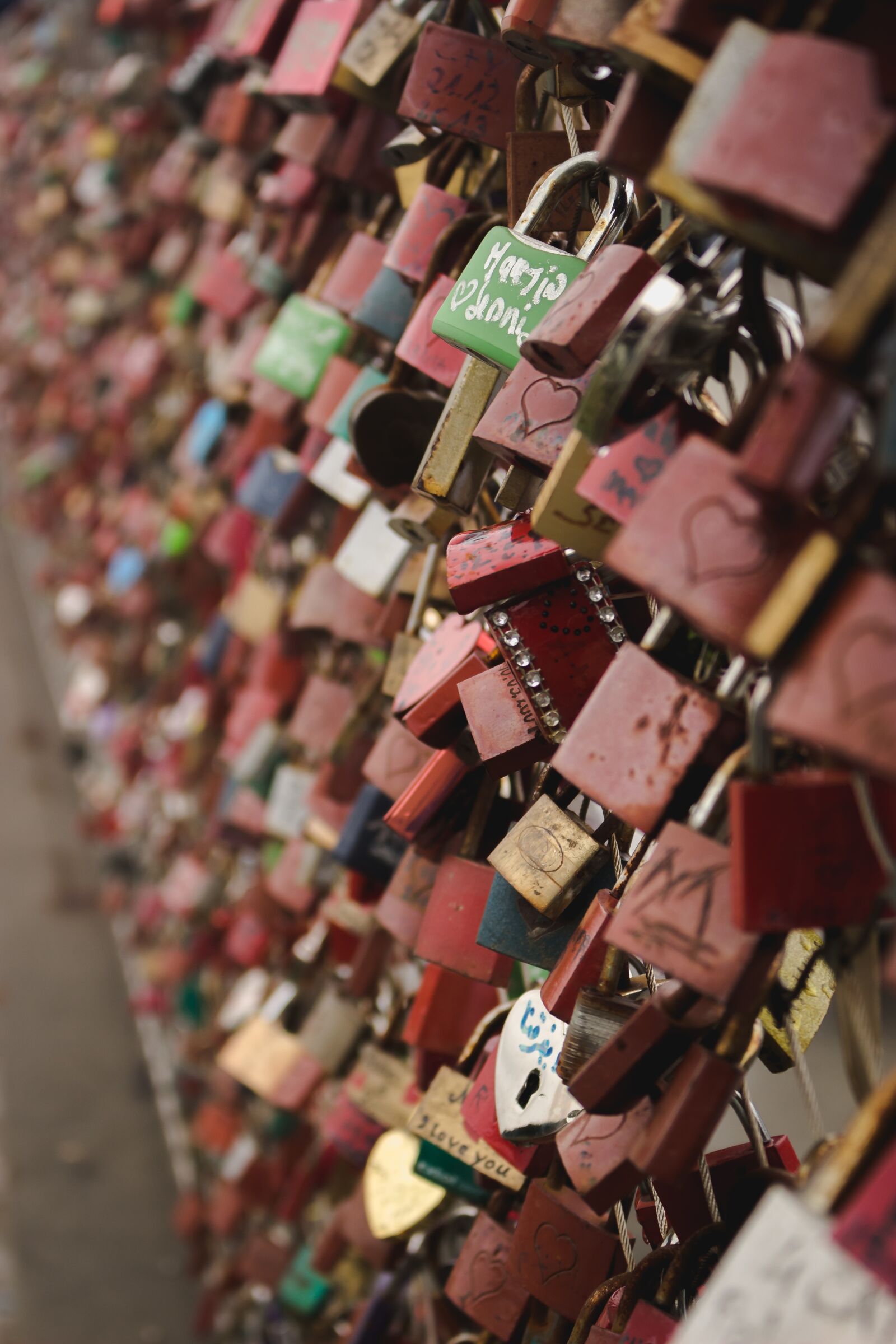 Canon EOS 100D (EOS Rebel SL1 / EOS Kiss X7) sample photo. Austria, bridge, locks photography
