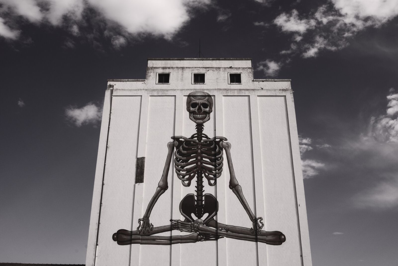 Sony a6000 sample photo. Halloween, skeleton, death photography