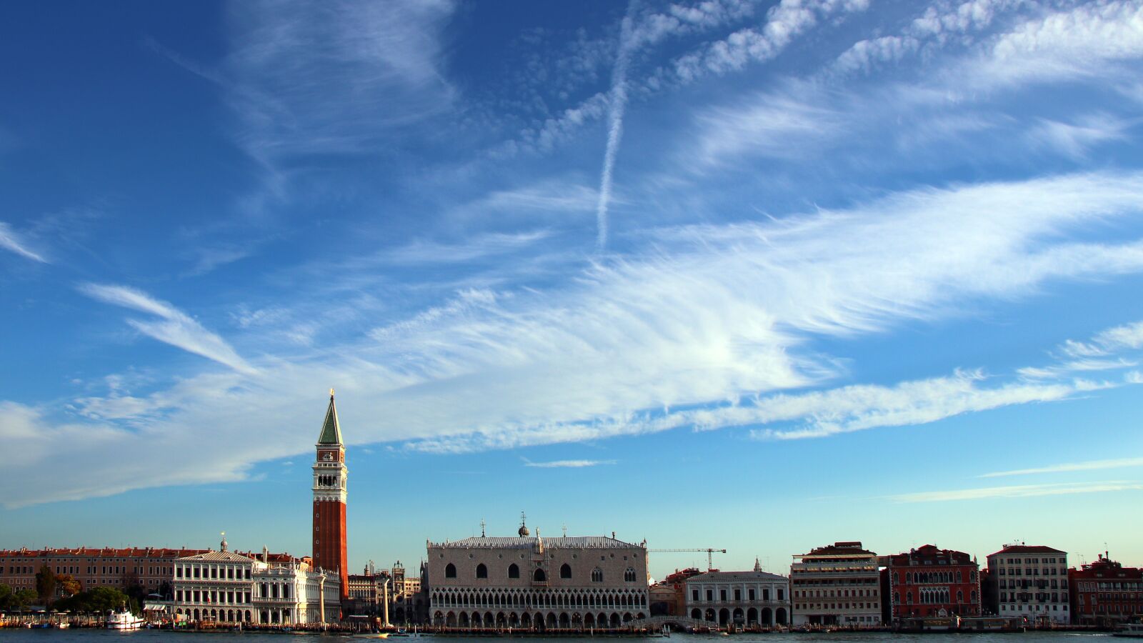 Canon EOS 80D sample photo. Venice, in the morning photography