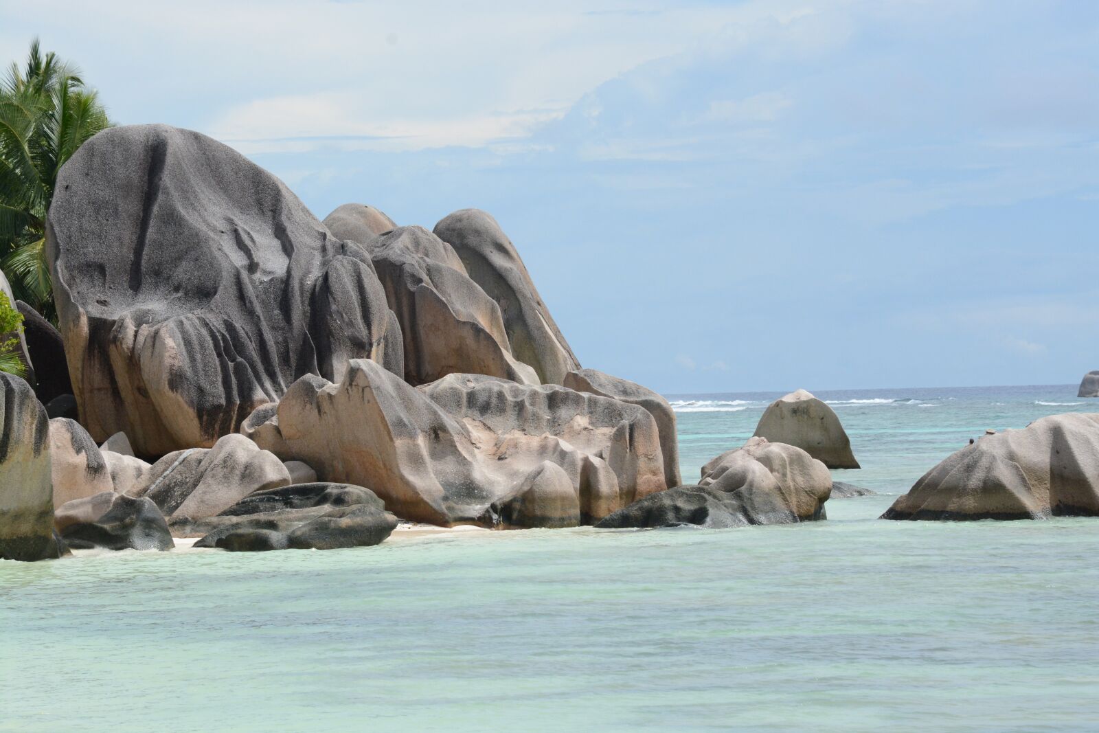 Nikon D7100 sample photo. Seychelles, sand, stones photography