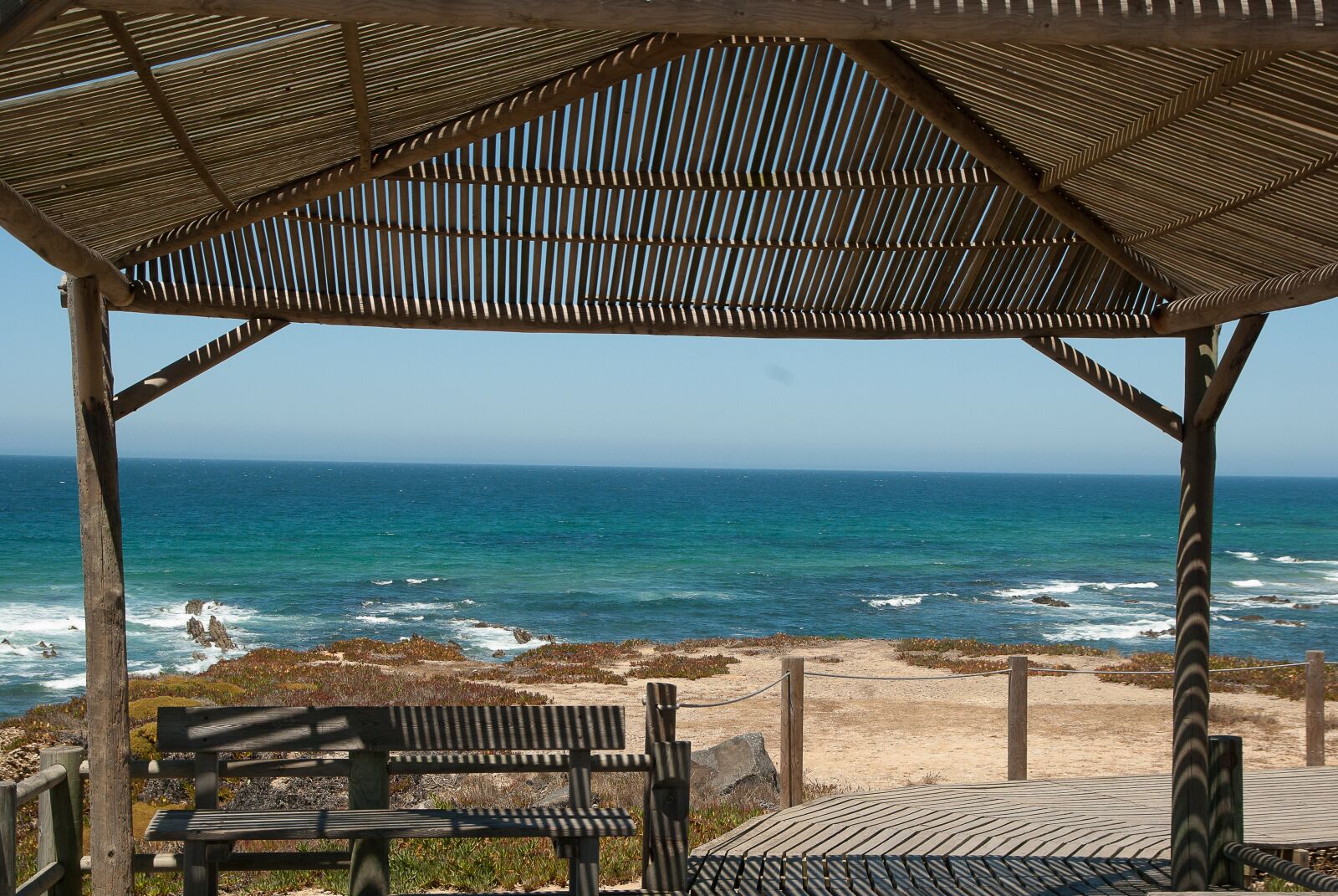 Pentax K10D sample photo. Portugal, beach, atlantic ocean photography