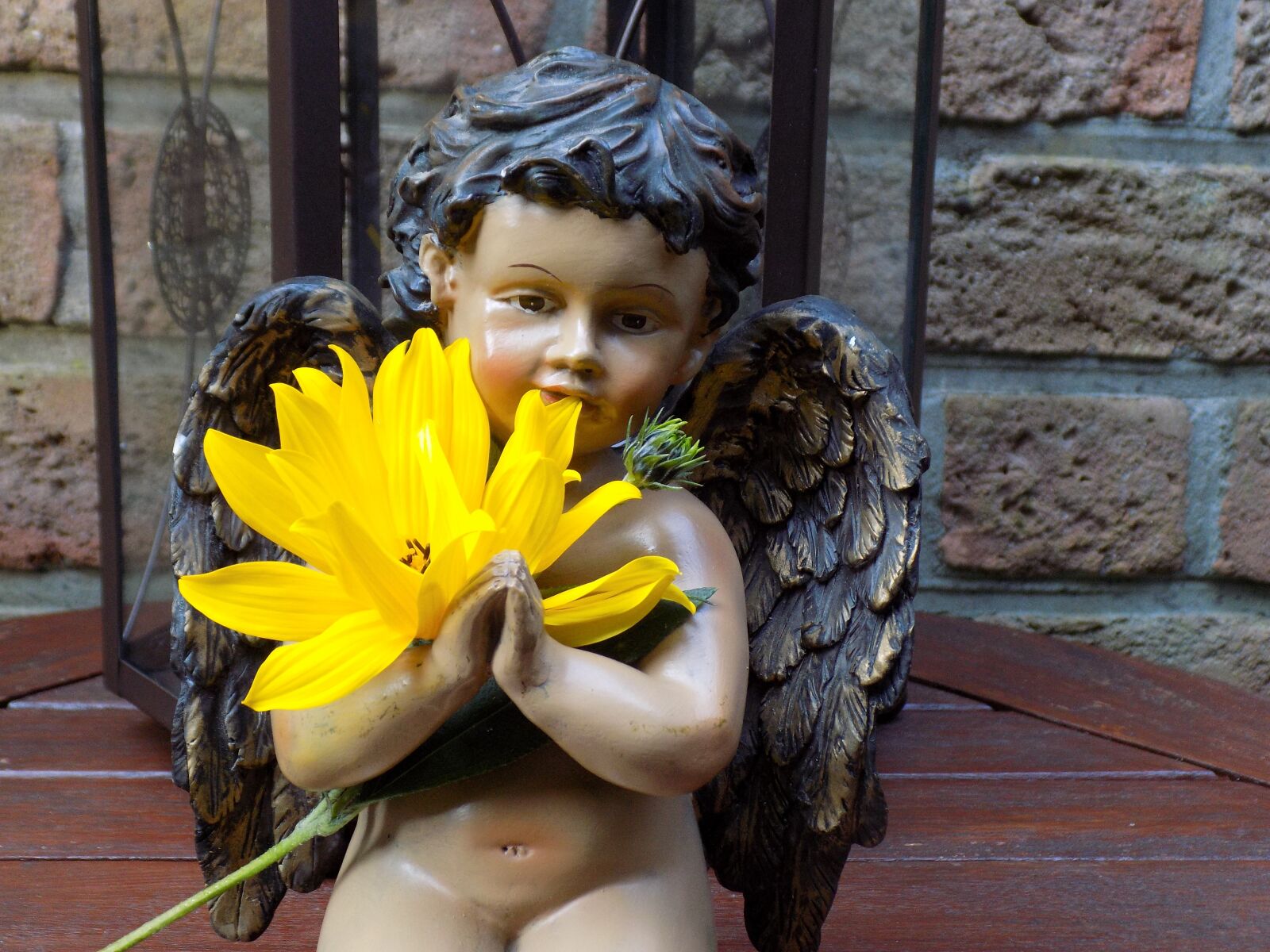 Nikon COOLPIX L340 sample photo. Angel, faith, hope photography