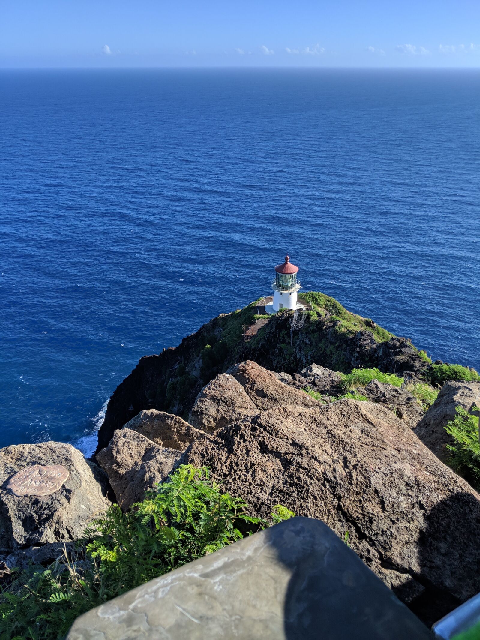 Google Pixel 3 XL sample photo. Lighthouse, hawaii, ocean photography