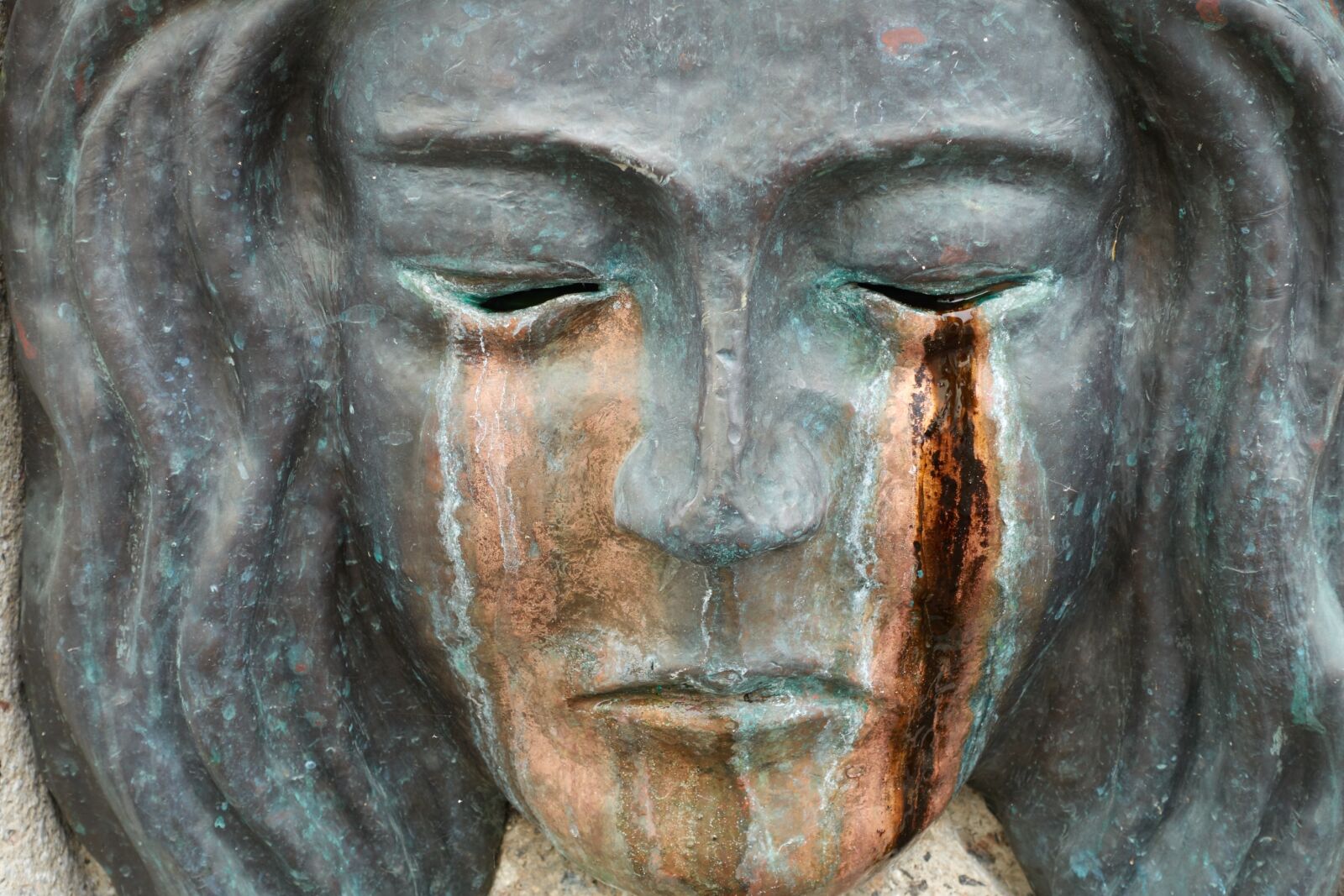 Sony Cyber-shot DSC-RX100 III sample photo. Sculpture, mask, tears bronze photography