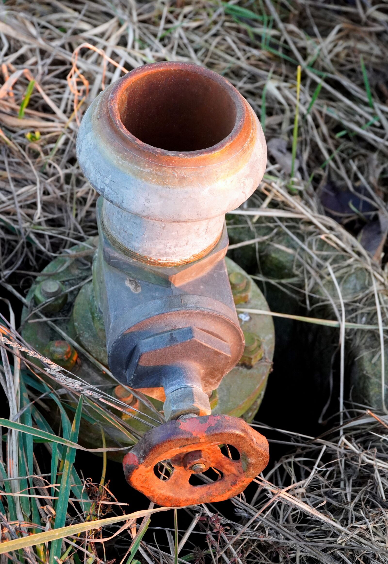 Sony E PZ 18-105mm F4 G OSS sample photo. Hydrant, water, water utilities photography