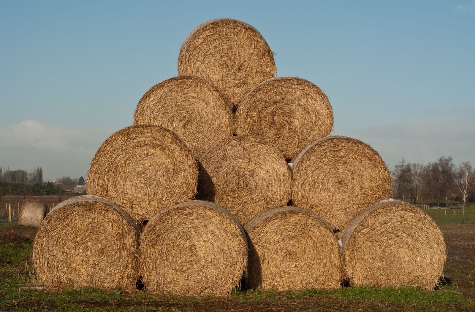 Nikon D300 sample photo. Haystack, straw, agriculture photography