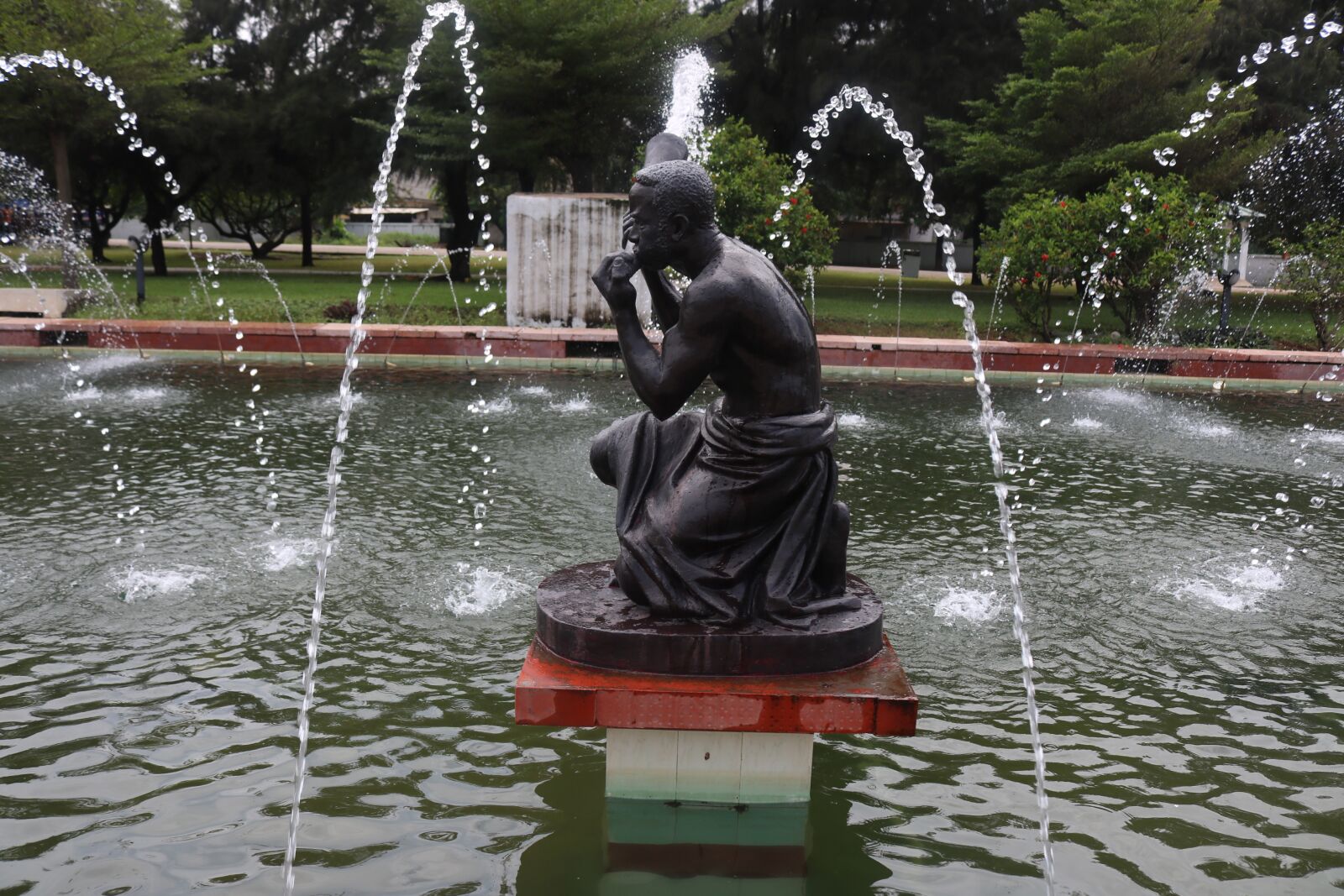 Canon EOS 750D (EOS Rebel T6i / EOS Kiss X8i) sample photo. Kwame, nkrumah, ghana photography