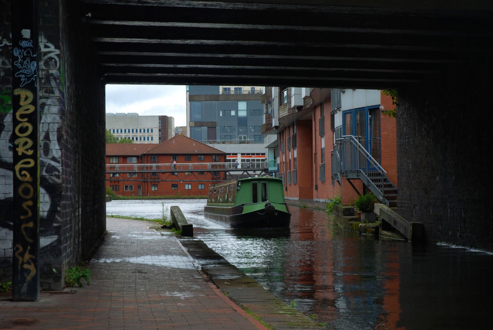 Nikon D80 sample photo. Channel, boat, city photography