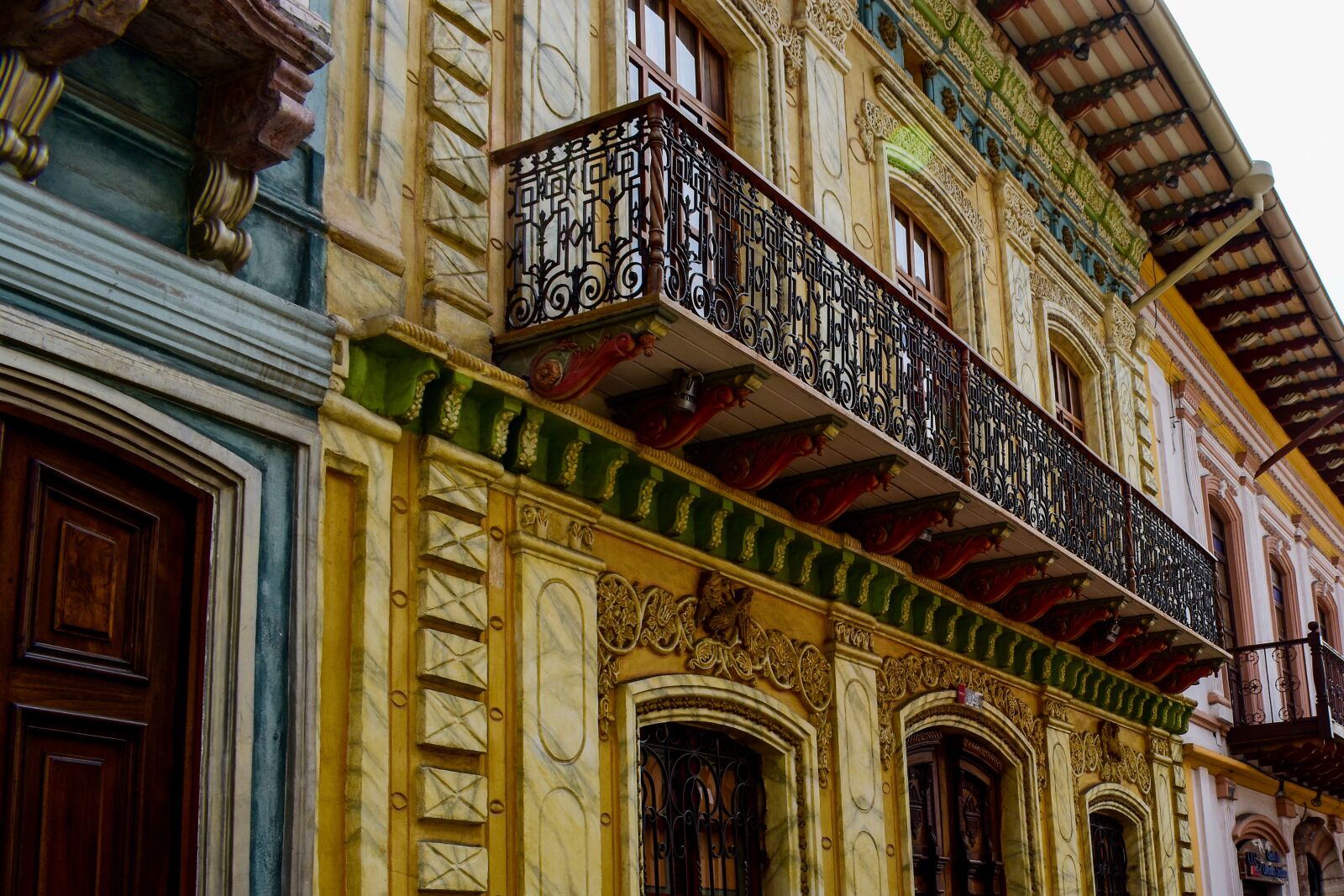 Nikon D3400 sample photo. Cuenca ecuador, architecture, travel photography