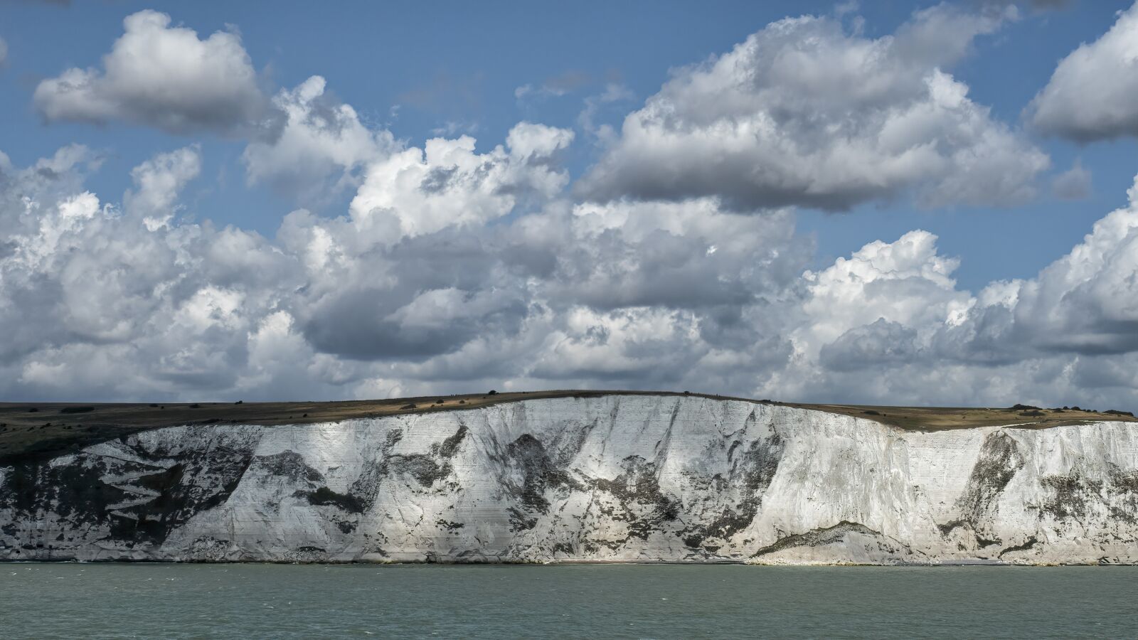 Olympus OM-D E-M5 II + Olympus M.Zuiko Digital ED 12-40mm F2.8 Pro sample photo. White kliff, dover, england photography